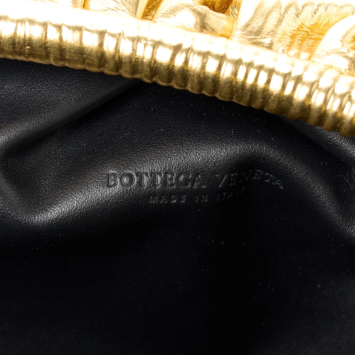 Bottega Veneta Metallic Bark Calfskin Embossed The Pouch Oversized Clutch Oro 6 of 11