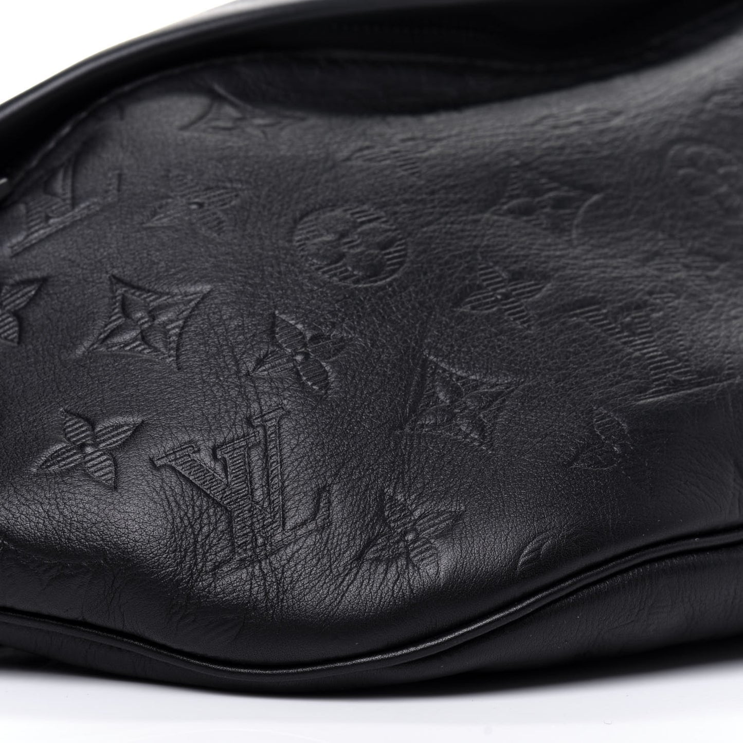 Calfskin Monogram Shadow Discovery Bumbag Black