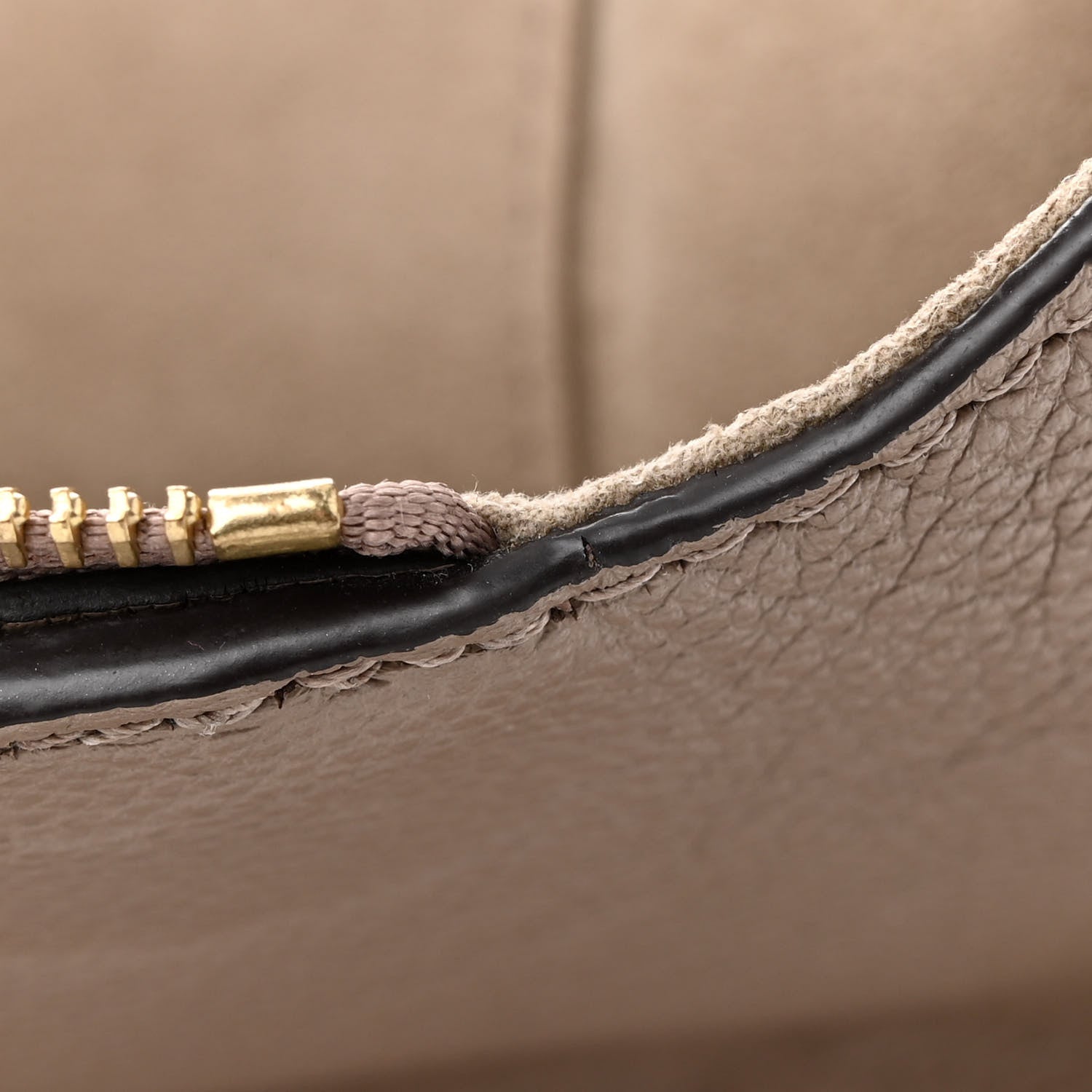 Louis Vuitton Empreinte Monogram Giant Petit Palais Tourterelle 13 of 18