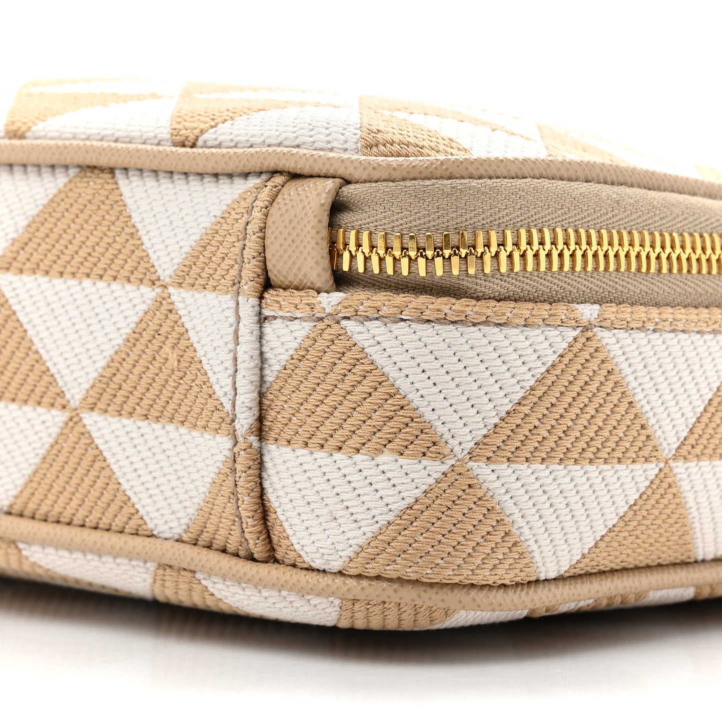 Jacquard Saffiano Triangolo Symbole Embroidered Medium Shoulder Bag Corda Talco