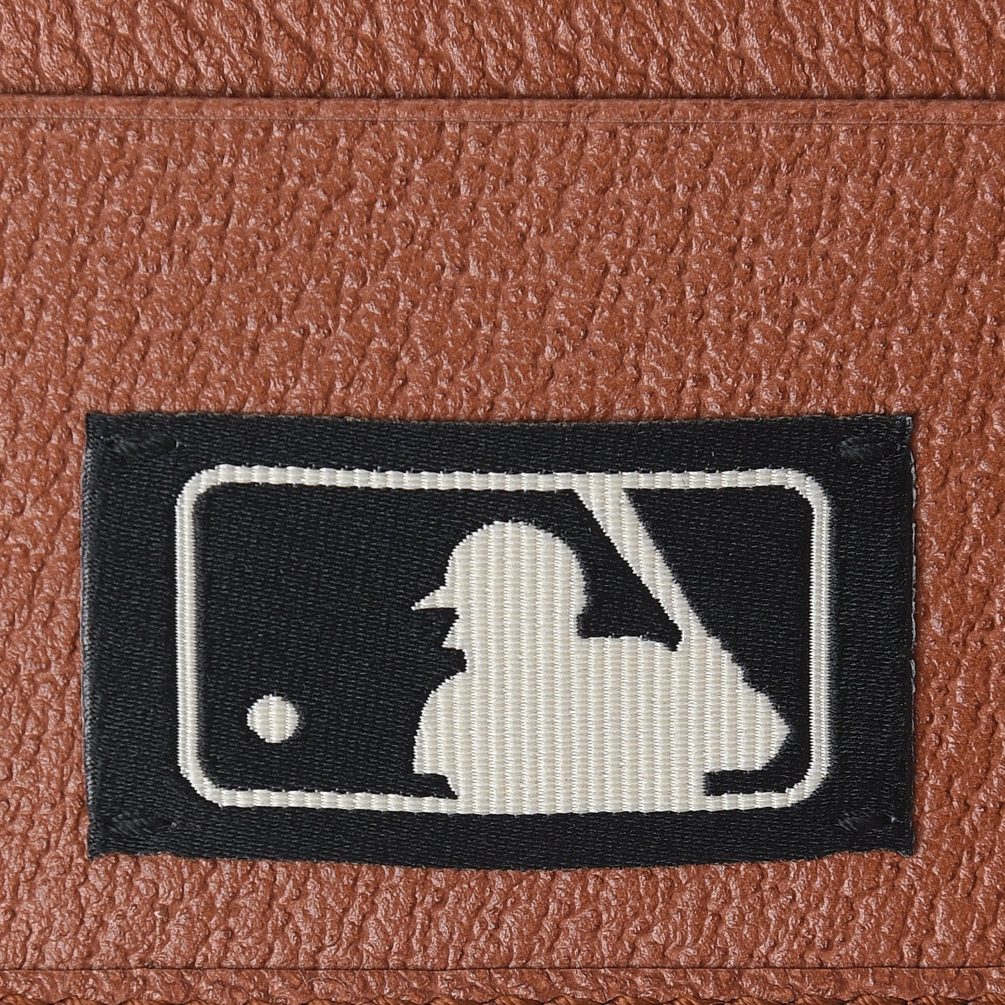 X MLB Monogram NY Yankees Bi-Fold Wallet Beige Ruggine Ivory