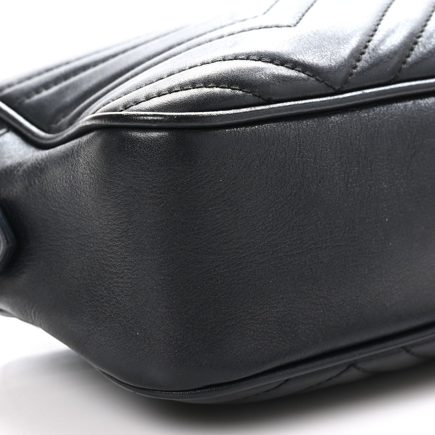 Calfskin Matelasse Small GG Marmont Chain Shoulder Bag Black