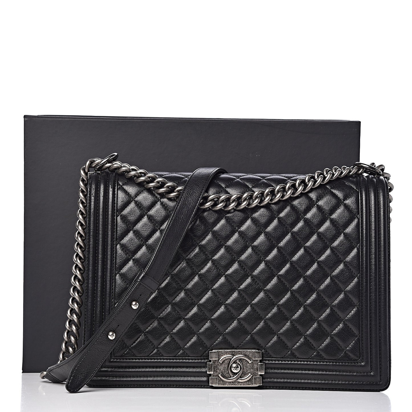 Calfskin Quilted Large Boy Flap Black