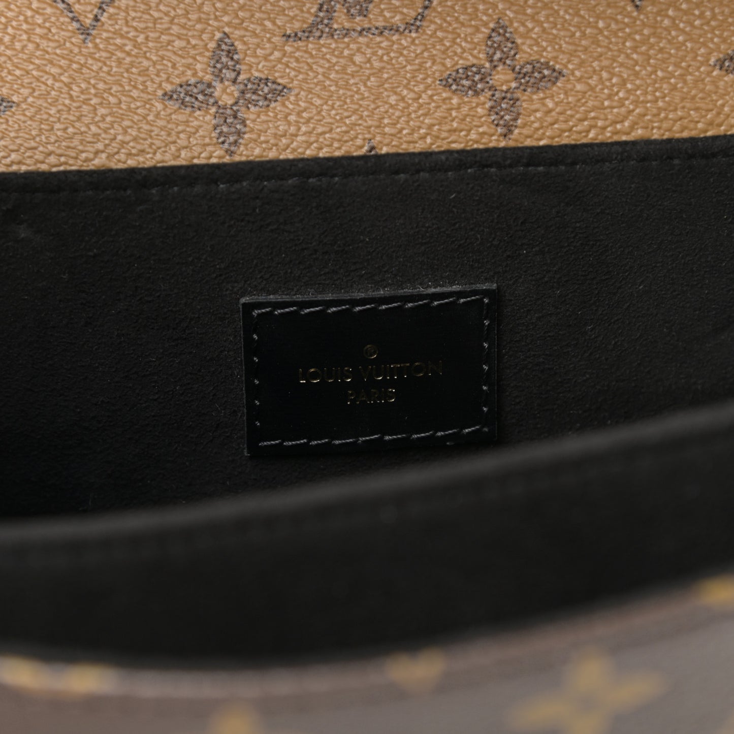Reverse Monogram Pochette Metis