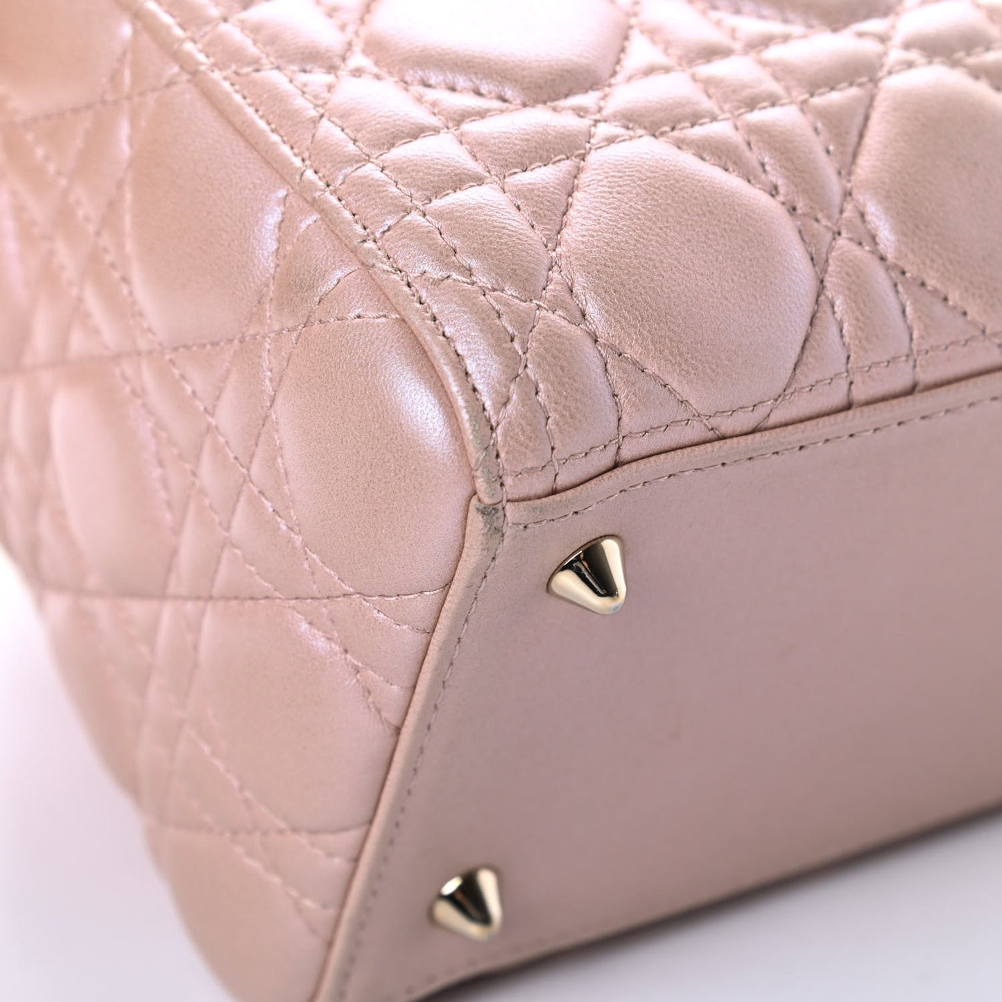 Pearly Lambskin Cannage Medium Lady Dior Lotus