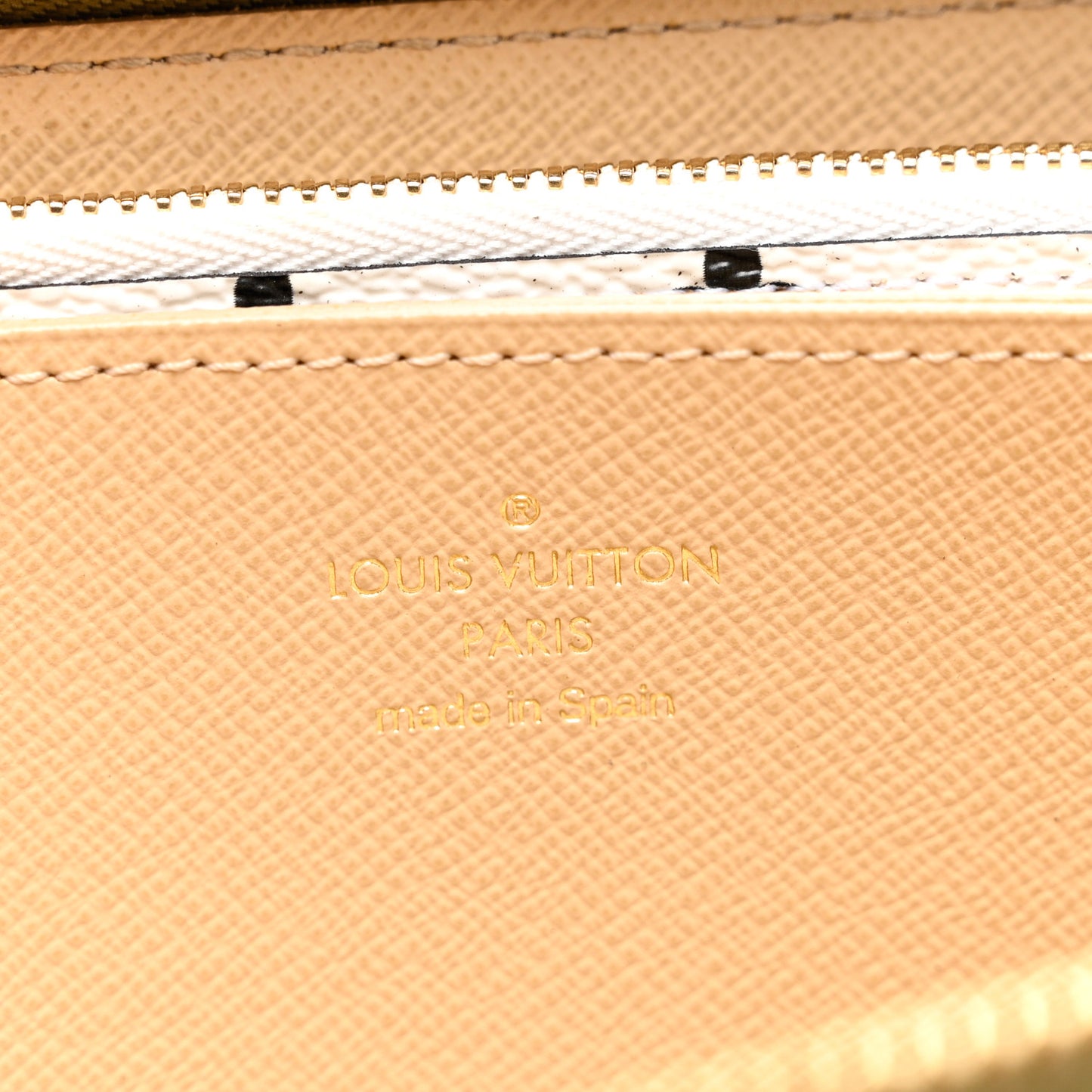 Monogram Giant Zippy Wallet Kaki White