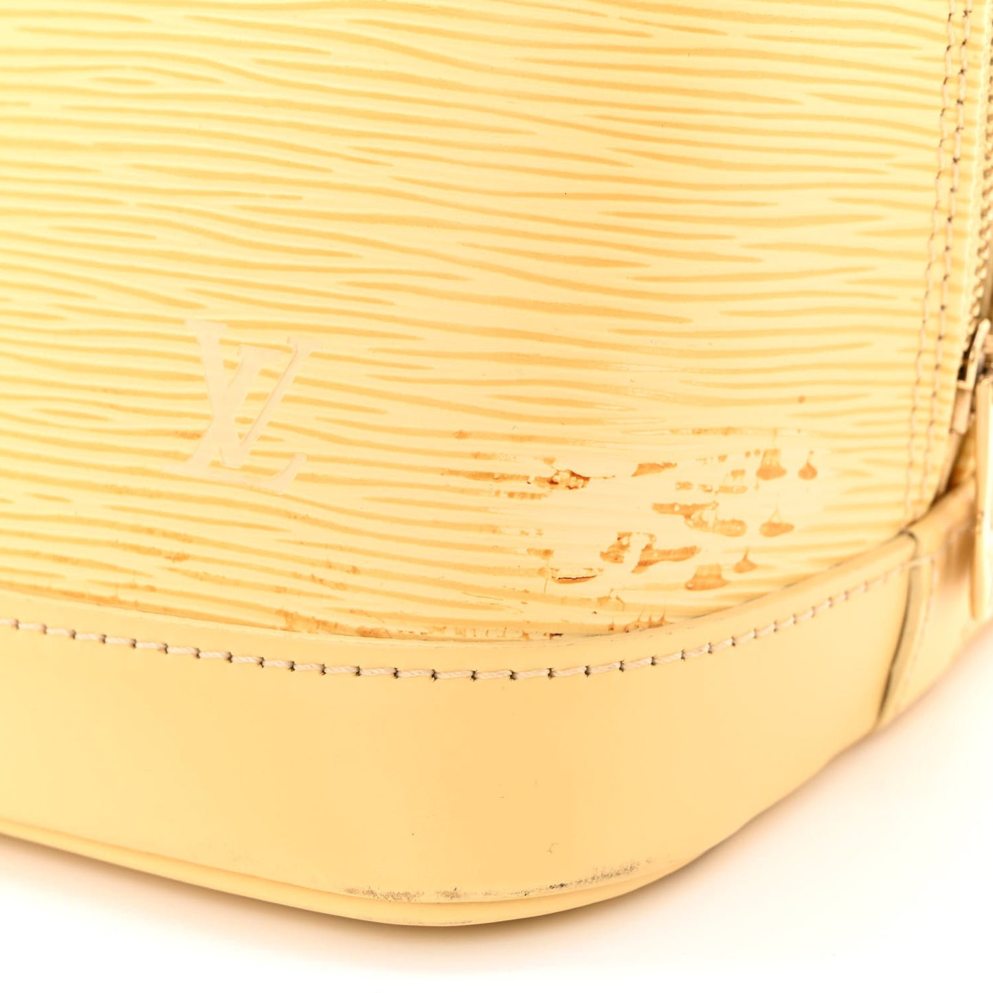 LOUIS VUITTON Epi Alma PM Vanilla