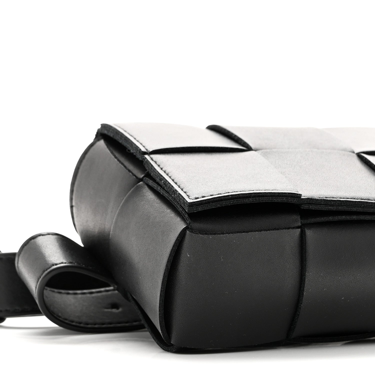 Bottega Veneta Nappa Maxi Intreccio The Belt Cassette Bag Black 7 of 8