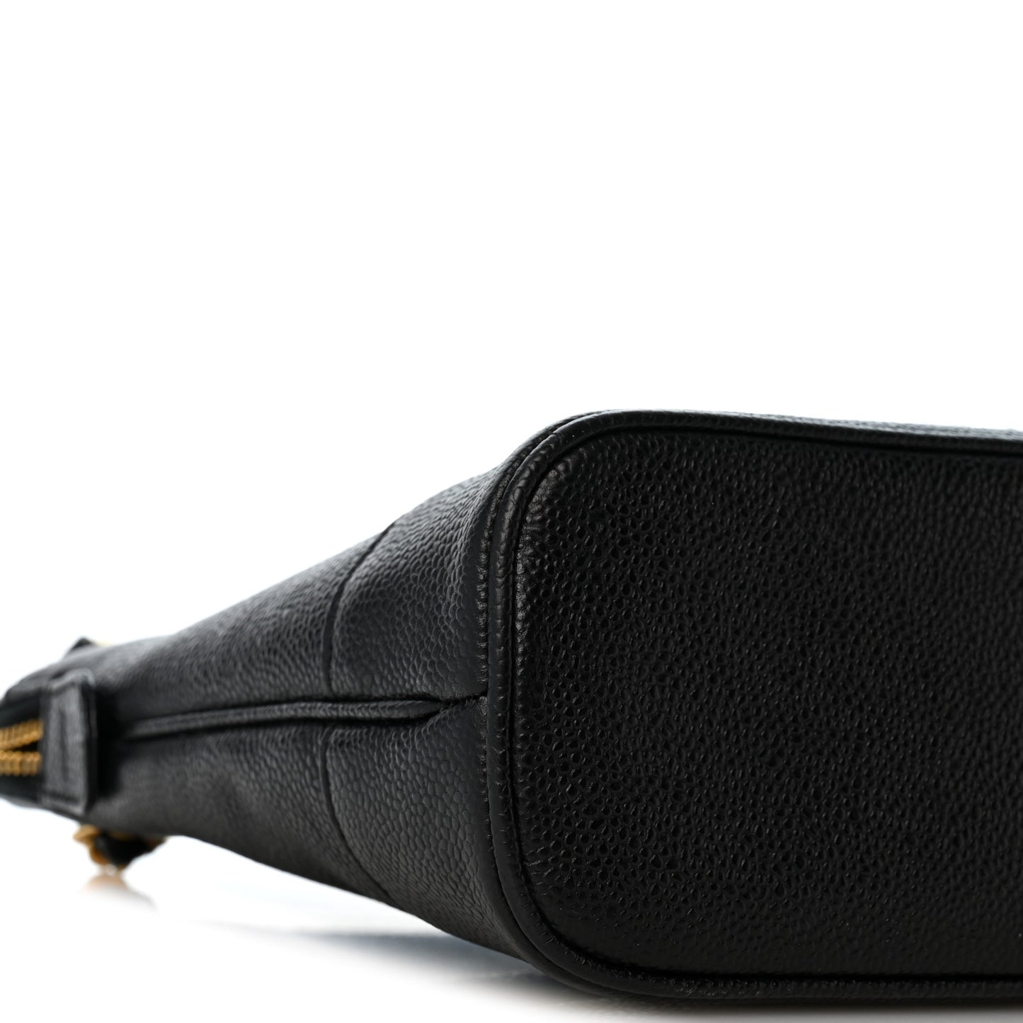 Caviar CC Shoulder Bag Black