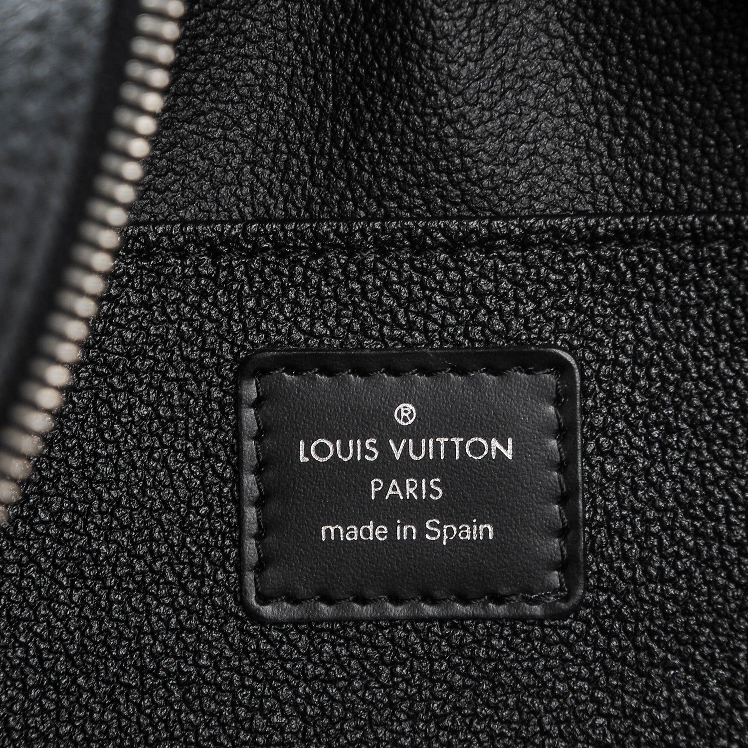 Louis Vuitton Taiga Toiletry Pouch GM Ardoise 7 of 7