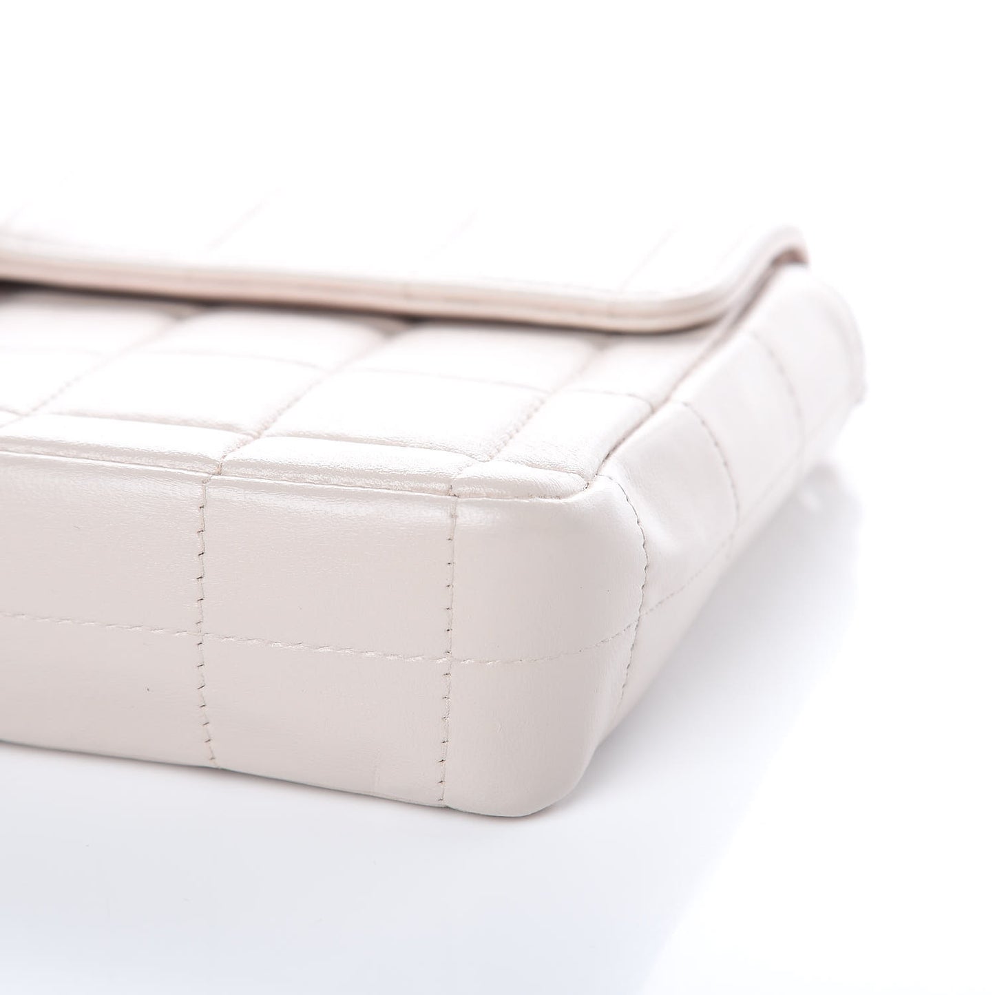 Lambskin East West Chocolate Bar Flap Pink