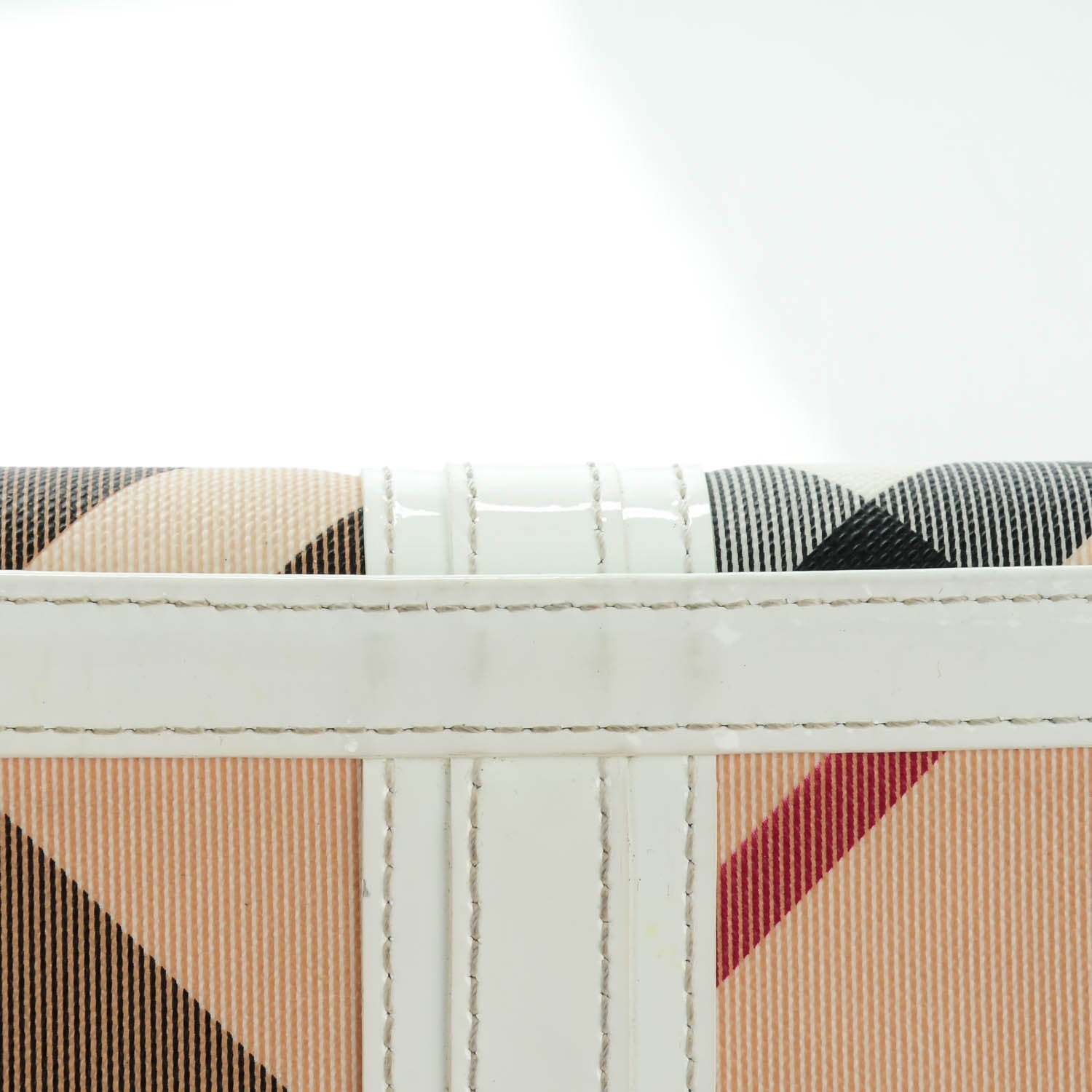 Burberry Supernova Check Penrose Continental Wallet White 9 of 9
