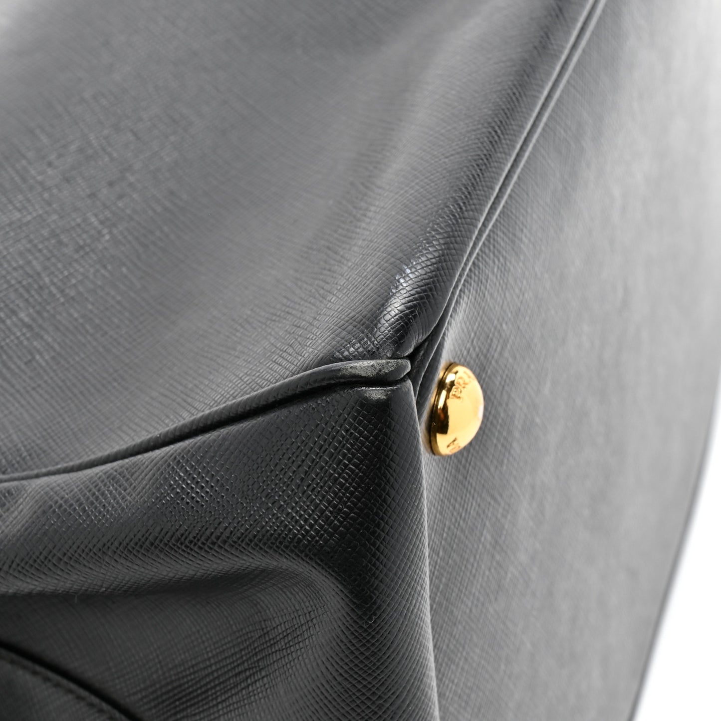 Saffiano Lux Medium Galleria Double Zip Black