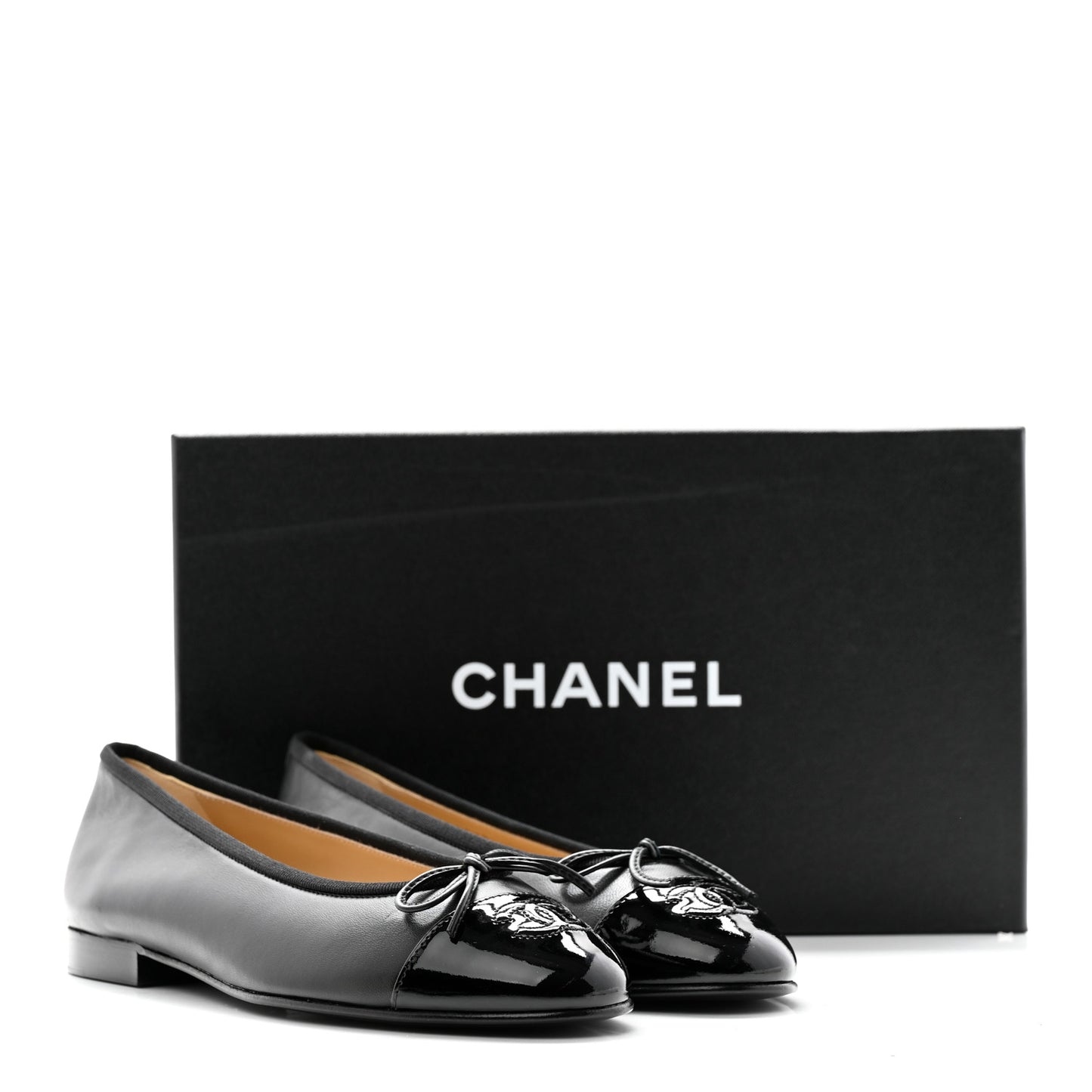 Lambskin Patent CC Cap Toe Ballerina Flats 37.5 Black