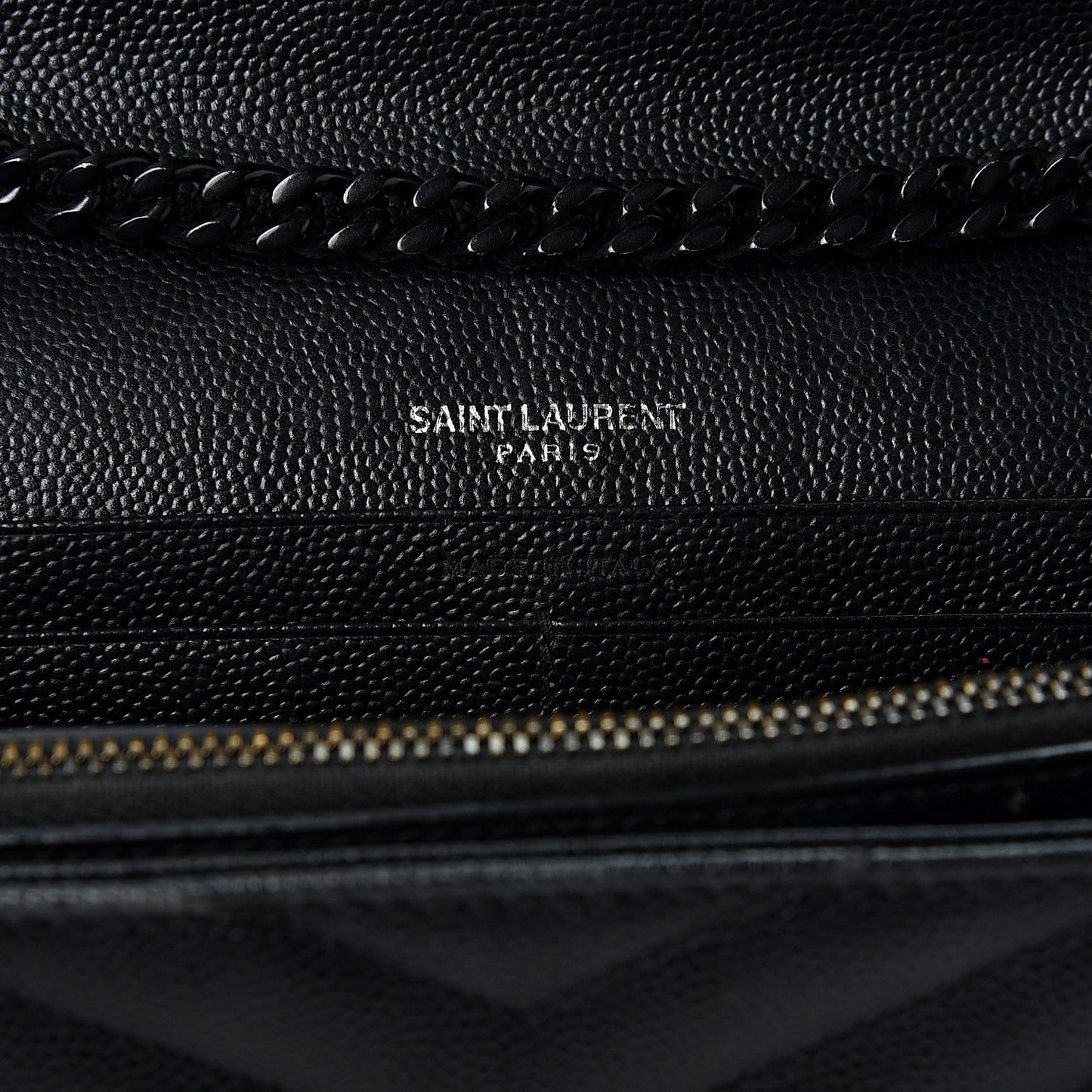 Grain De Poudre Matelasse Chevron Monogram Chain Wallet Black