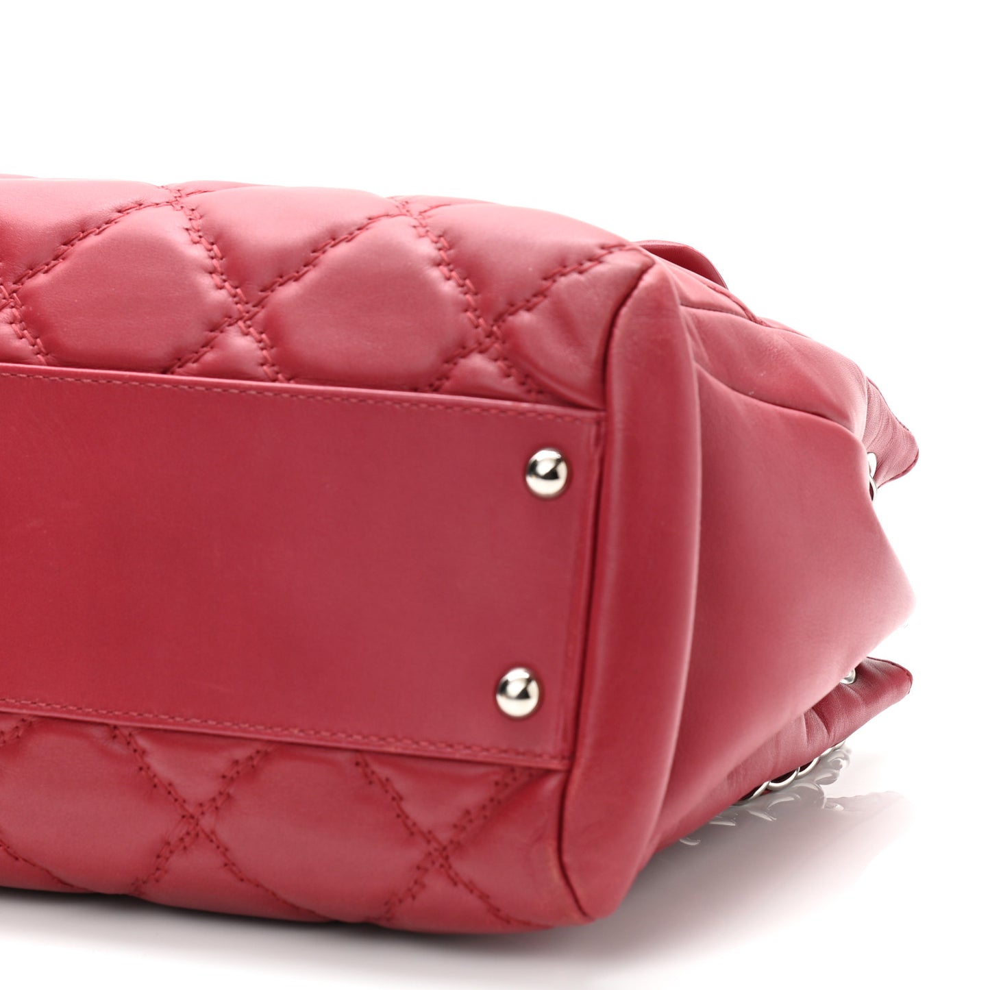 Calfskin Double Stitch Large Hamptons Flap Bag Red