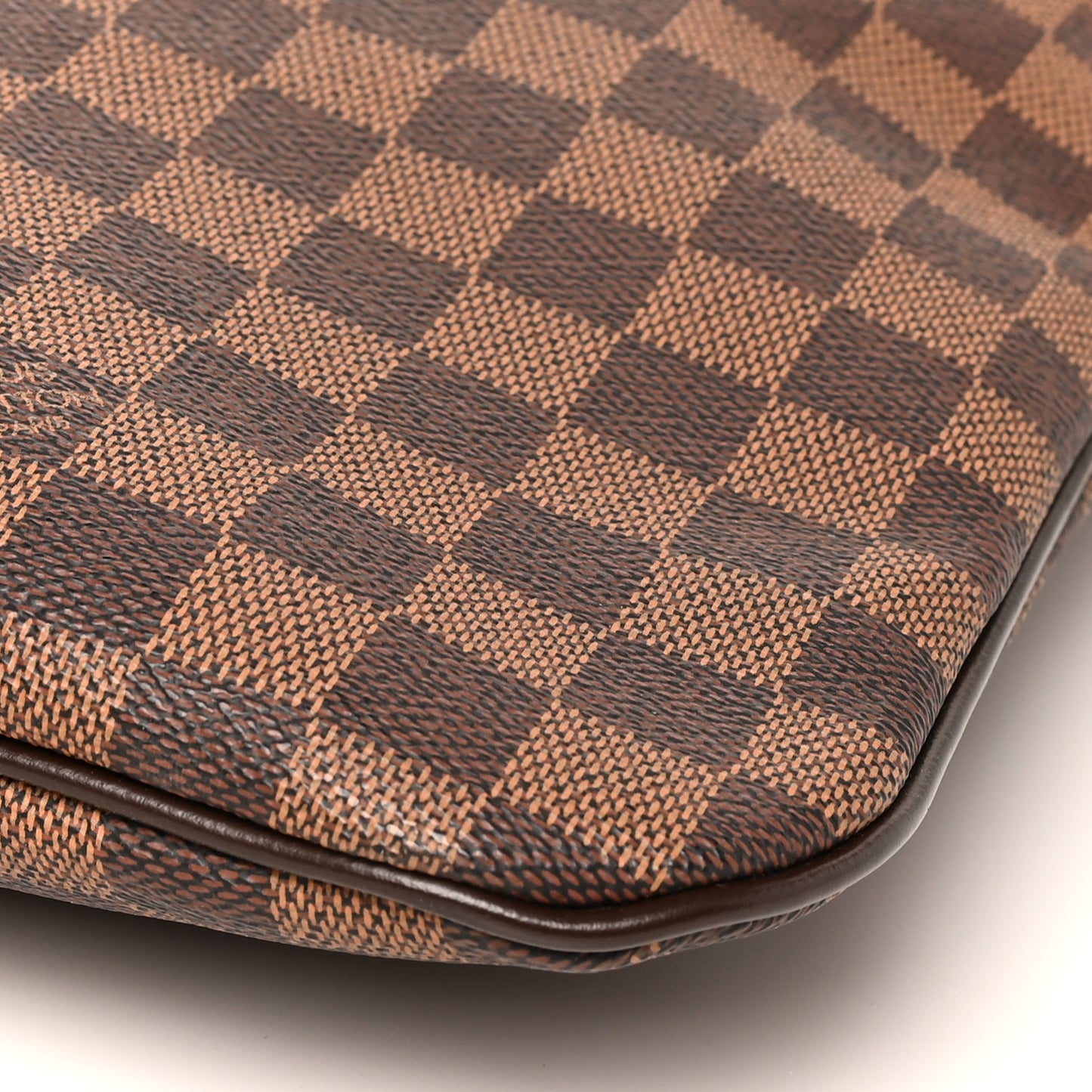 Damier Ebene Clifton