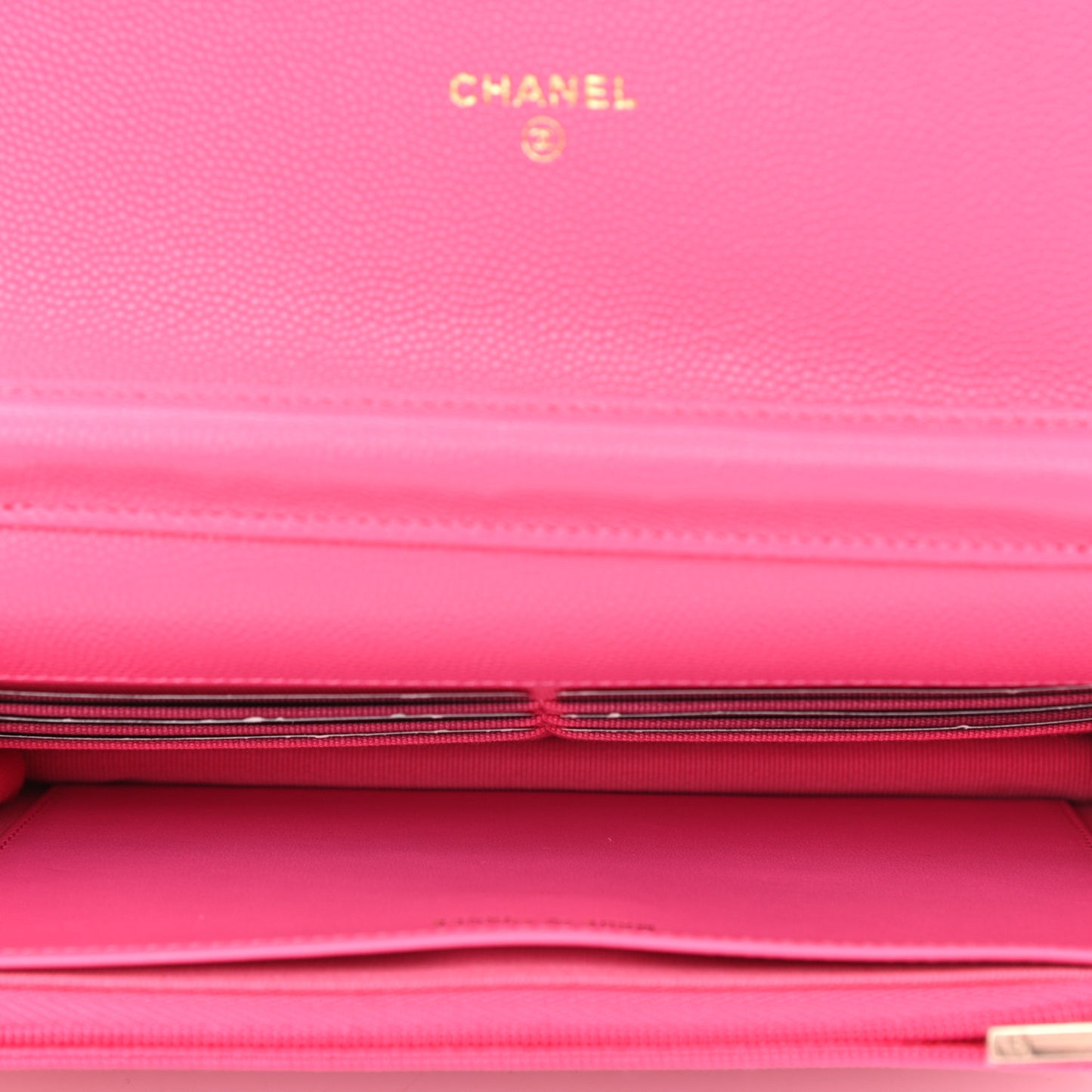Caviar Quilted Wallet on Chain WOC Fuchsia