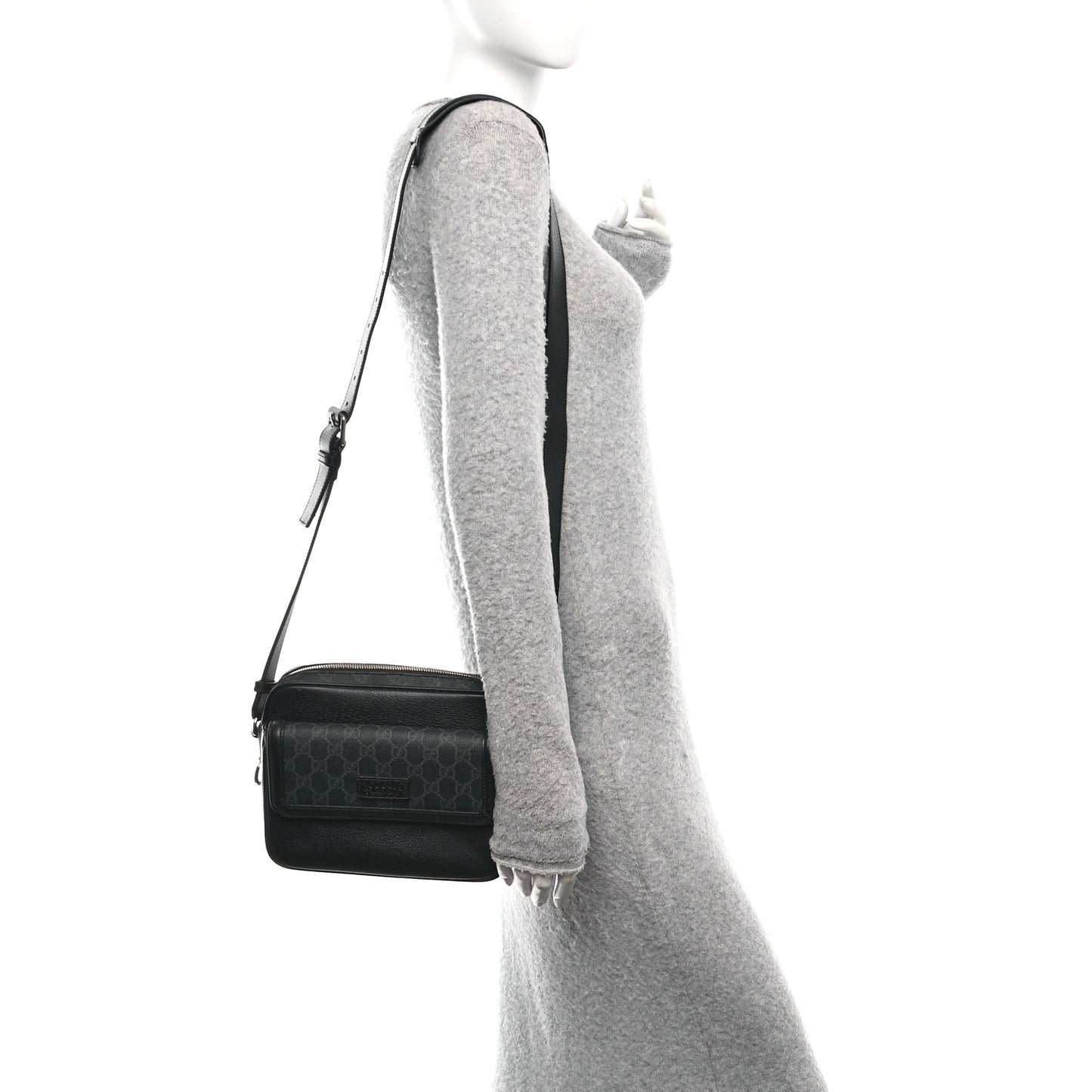 GG Supreme Monogram Small Crossbody Bag Black
