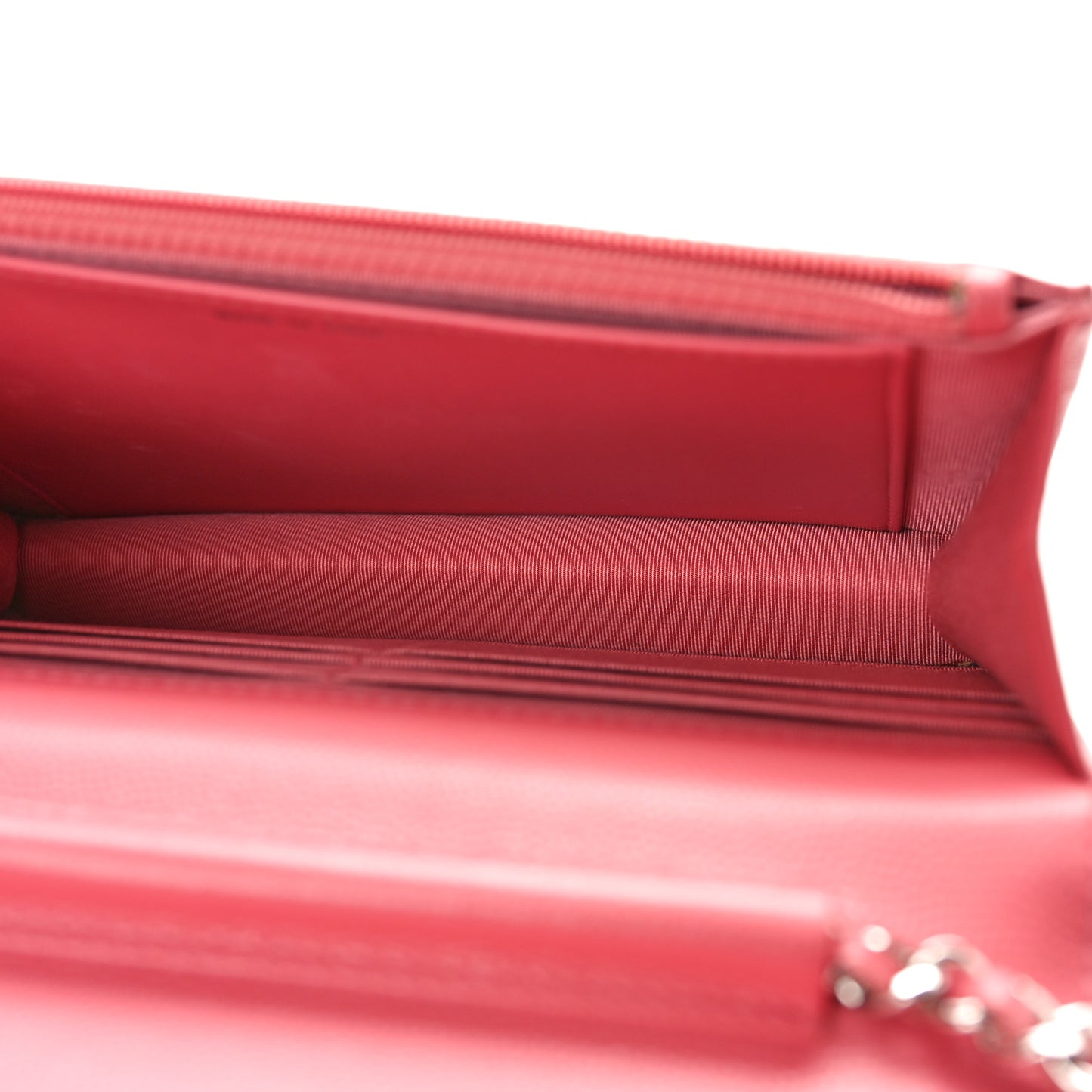 Caviar Chevron Quilted Wallet On Chain WOC Pink