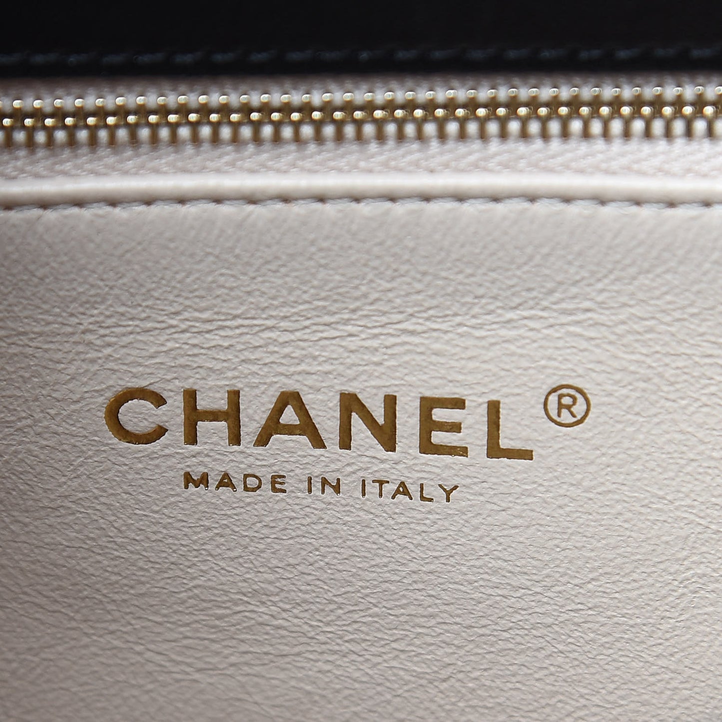 Lambskin Stitched Medium Coco Luxe Handle Flap Black