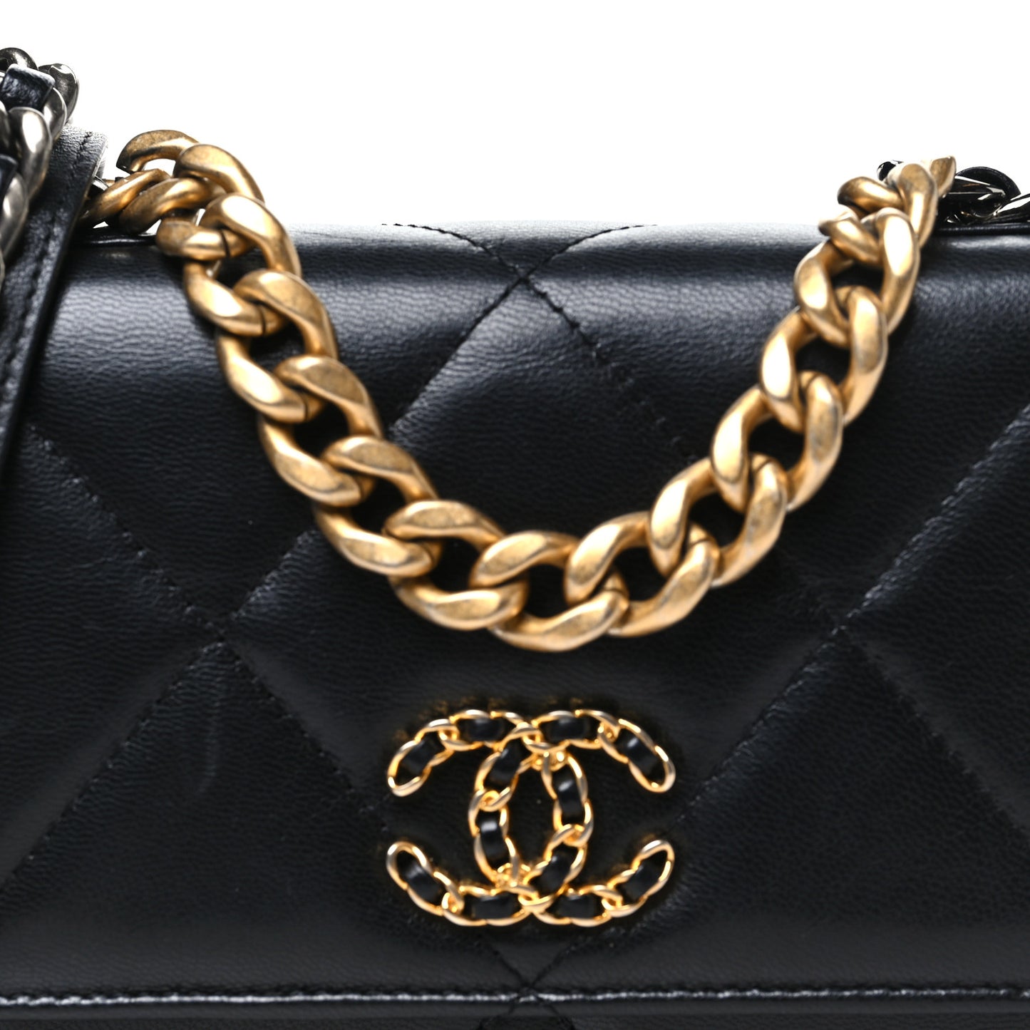 Lambskin Quilted Chanel 19 Wallet On Chain WOC Black