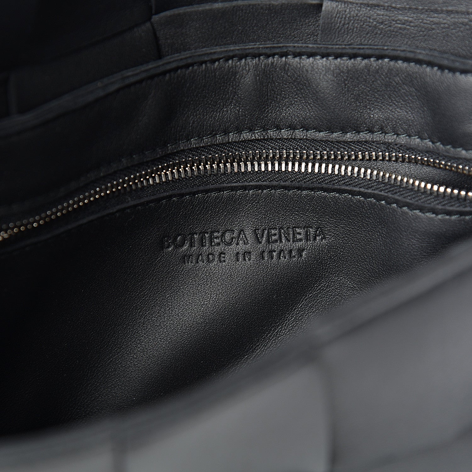 Bottega Veneta Lambskin Maxi Intrecciato Cassette Crossbody Bag Black 5 of 9