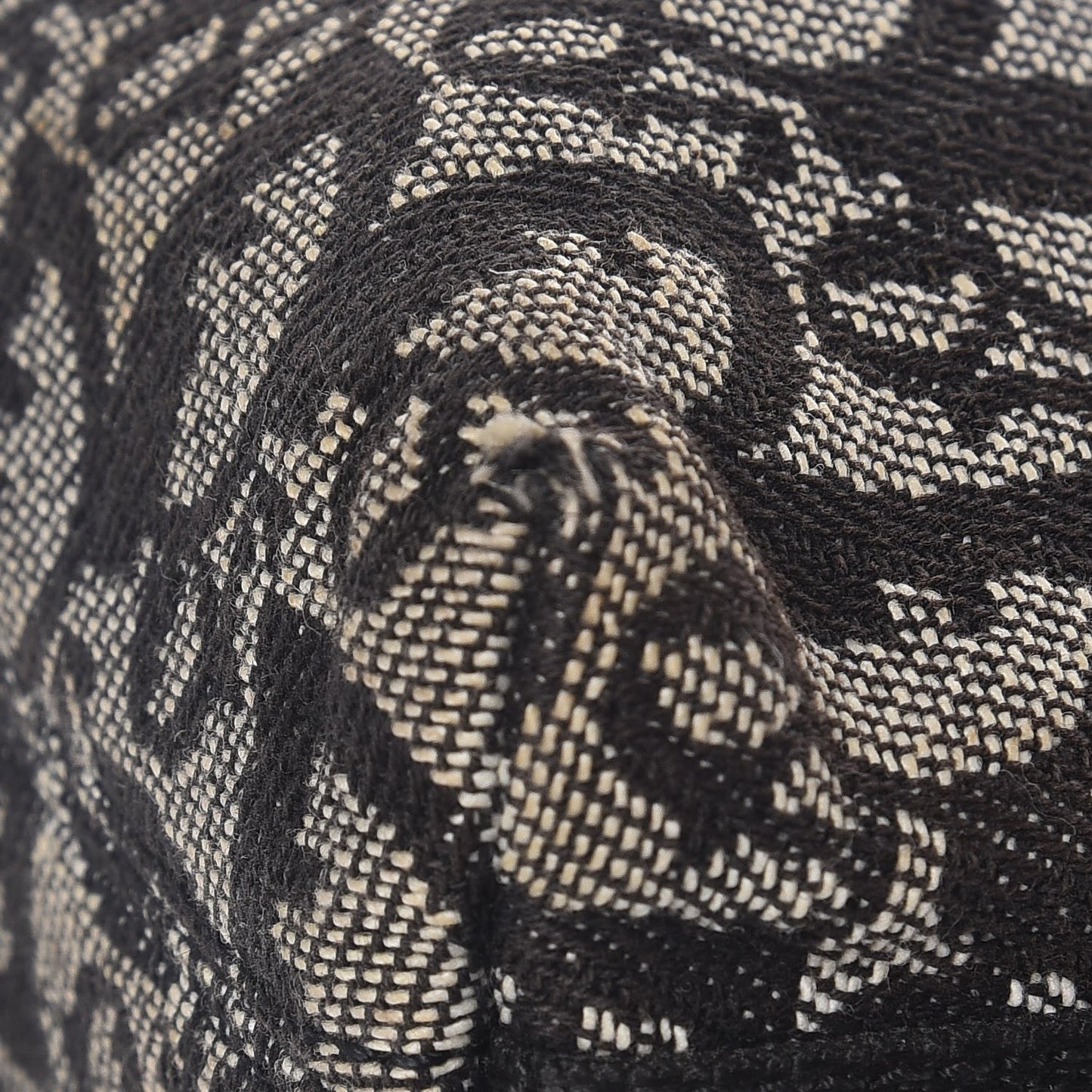 Monogram Shoulder Bag Pochette Black