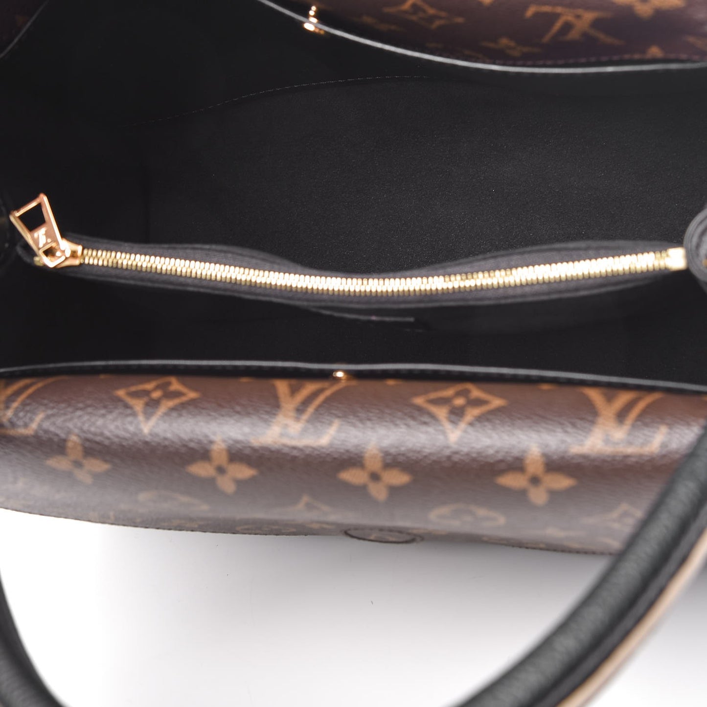 Monogram Double V Black