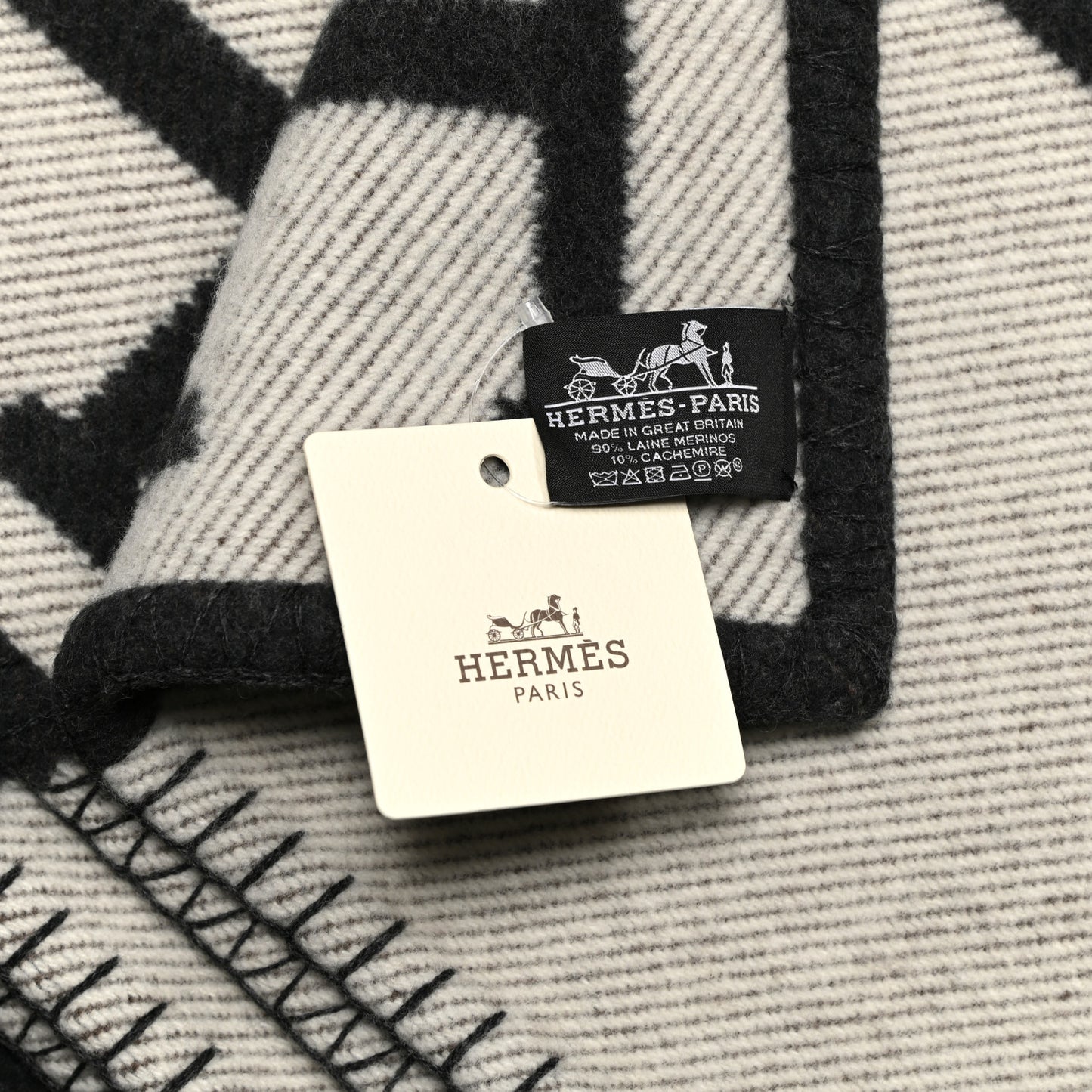 Wool Cashmere Avalon Blanket Ecru Gris Fonce