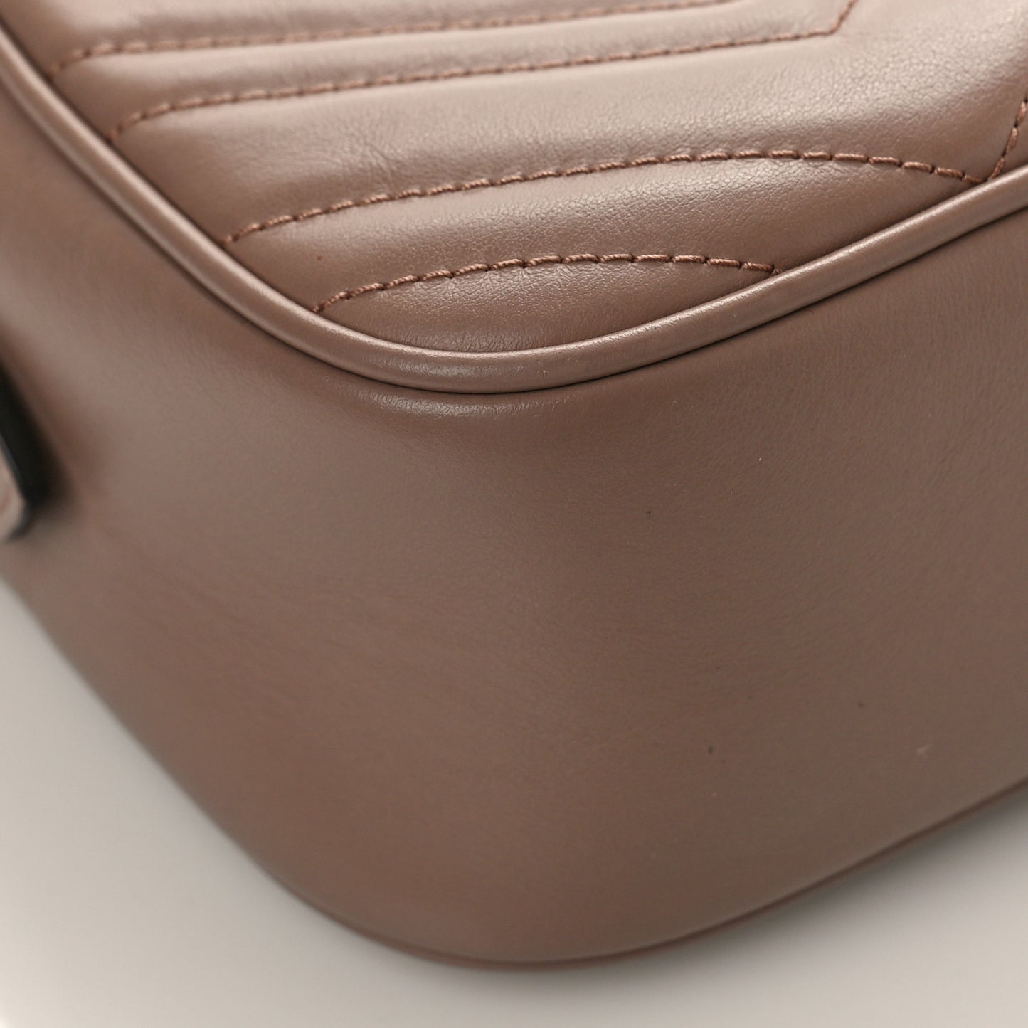 Calfskin Matelasse Small GG Marmont Chain Shoulder Bag Porcelain Rose
