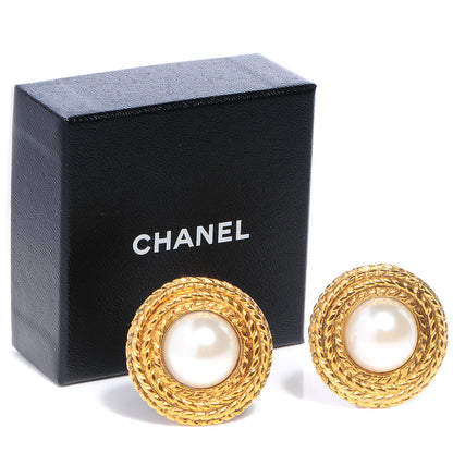 Chanel Pearl Clip On Earrings Gold 3 of 5