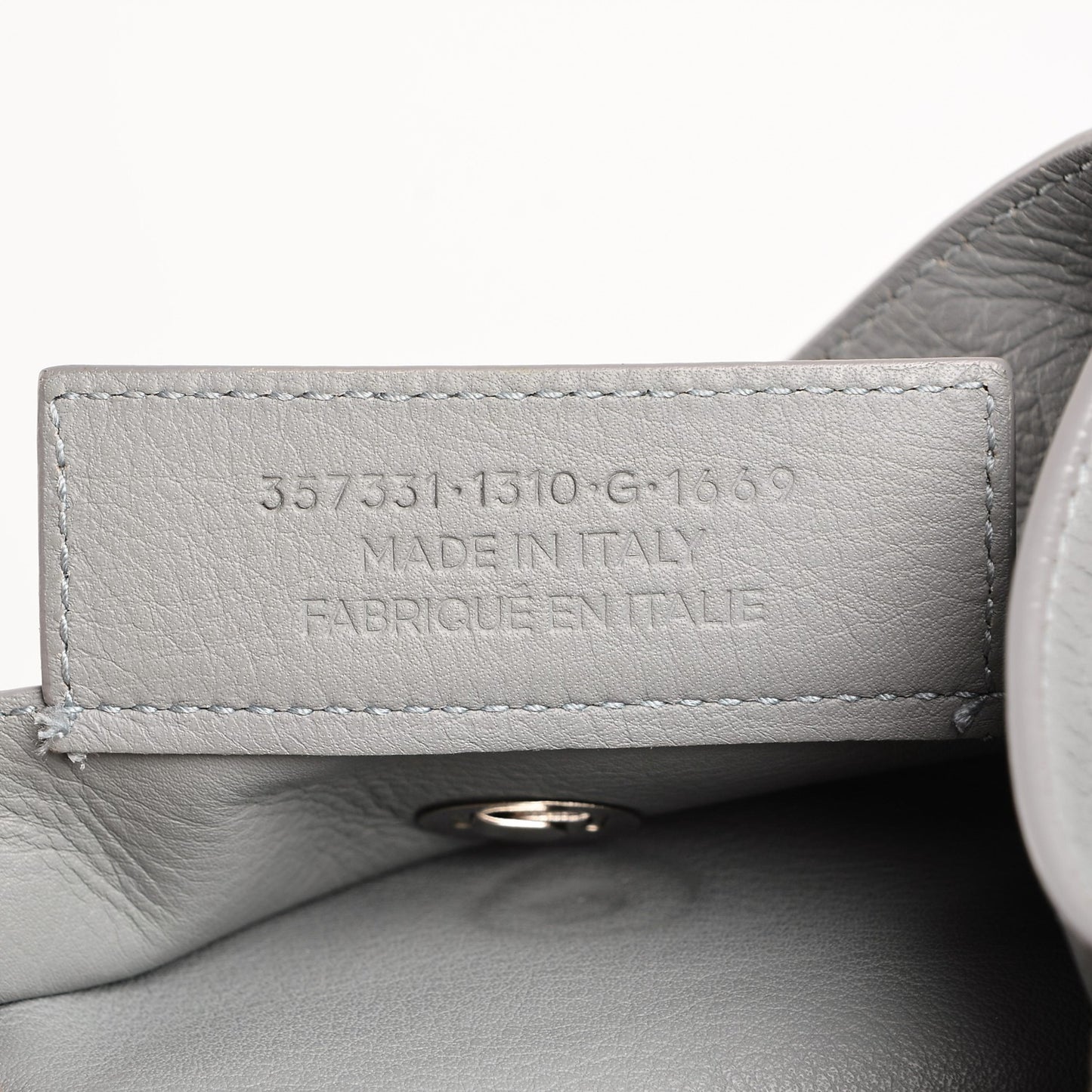 Veau Papier A4 Zip Around Tote Grey