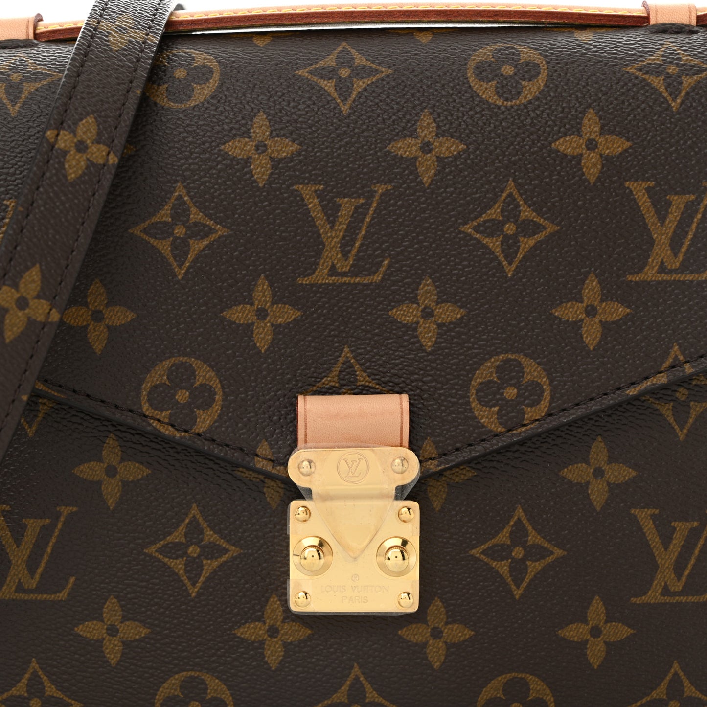 Monogram Pochette Metis