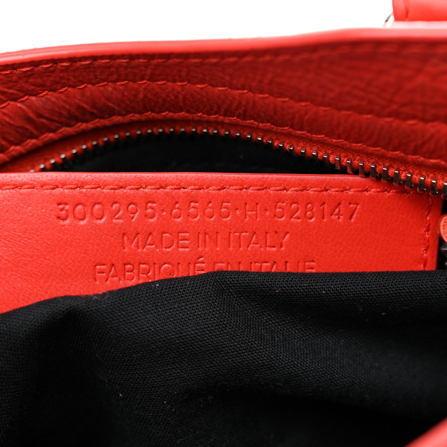 Matte Goatskin Rubber Covered Classic Hardware Mini City Rouge Coquelico Rouge Braise