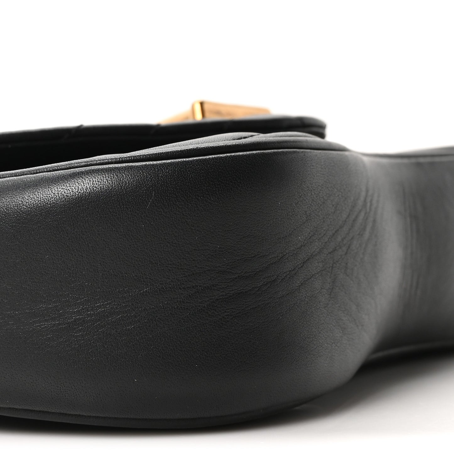 Calfskin New Wave Chain PM Black