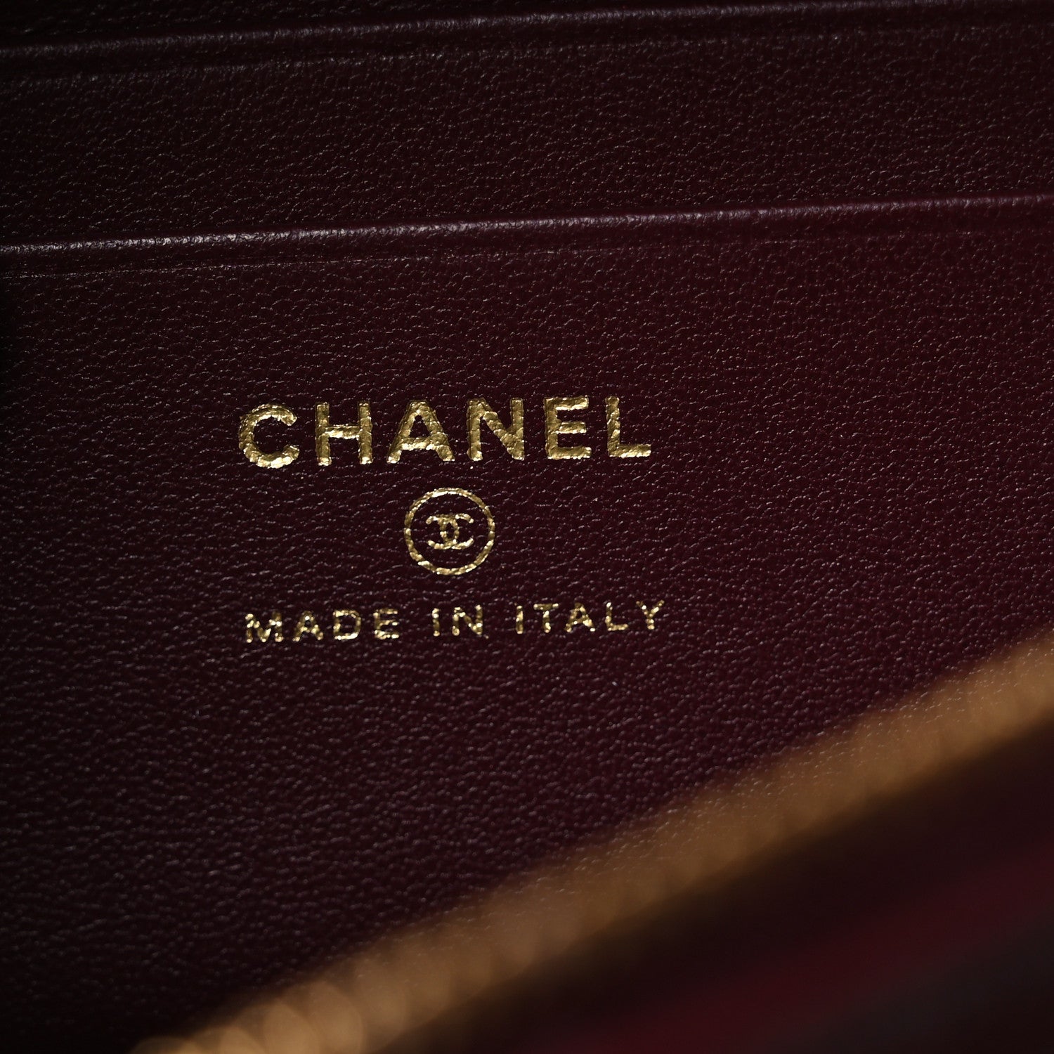 Chanel Calfskin Crocodile Embossed Crococo Top Handle Slim Vanity Case With Chain Dark Burgundy 6 of 12