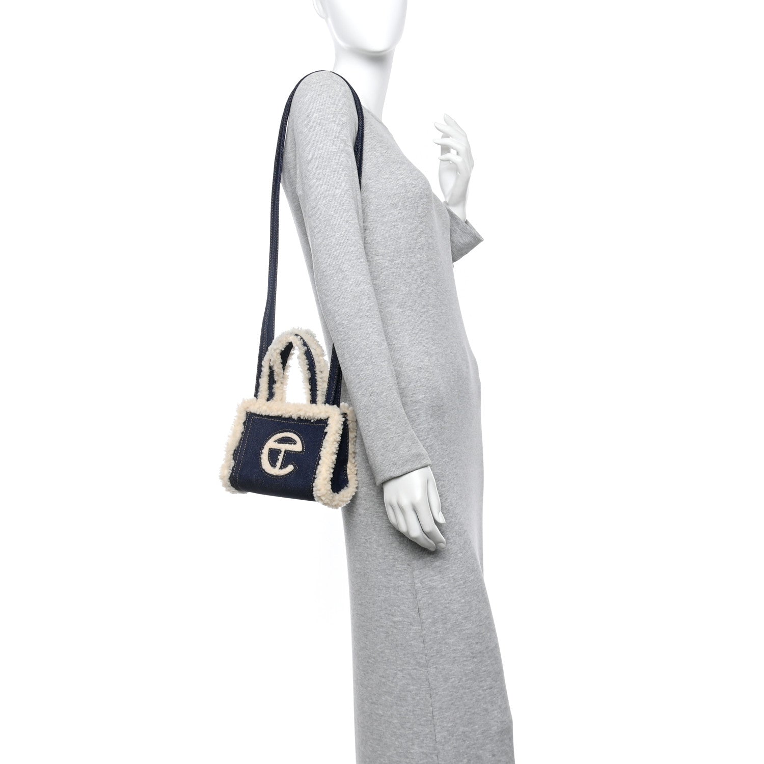 UGG × Telfar スモール デニムショッパー  新品未使用 UGG x Telfar Small Shopper, Denim at Stand Up Comedy
