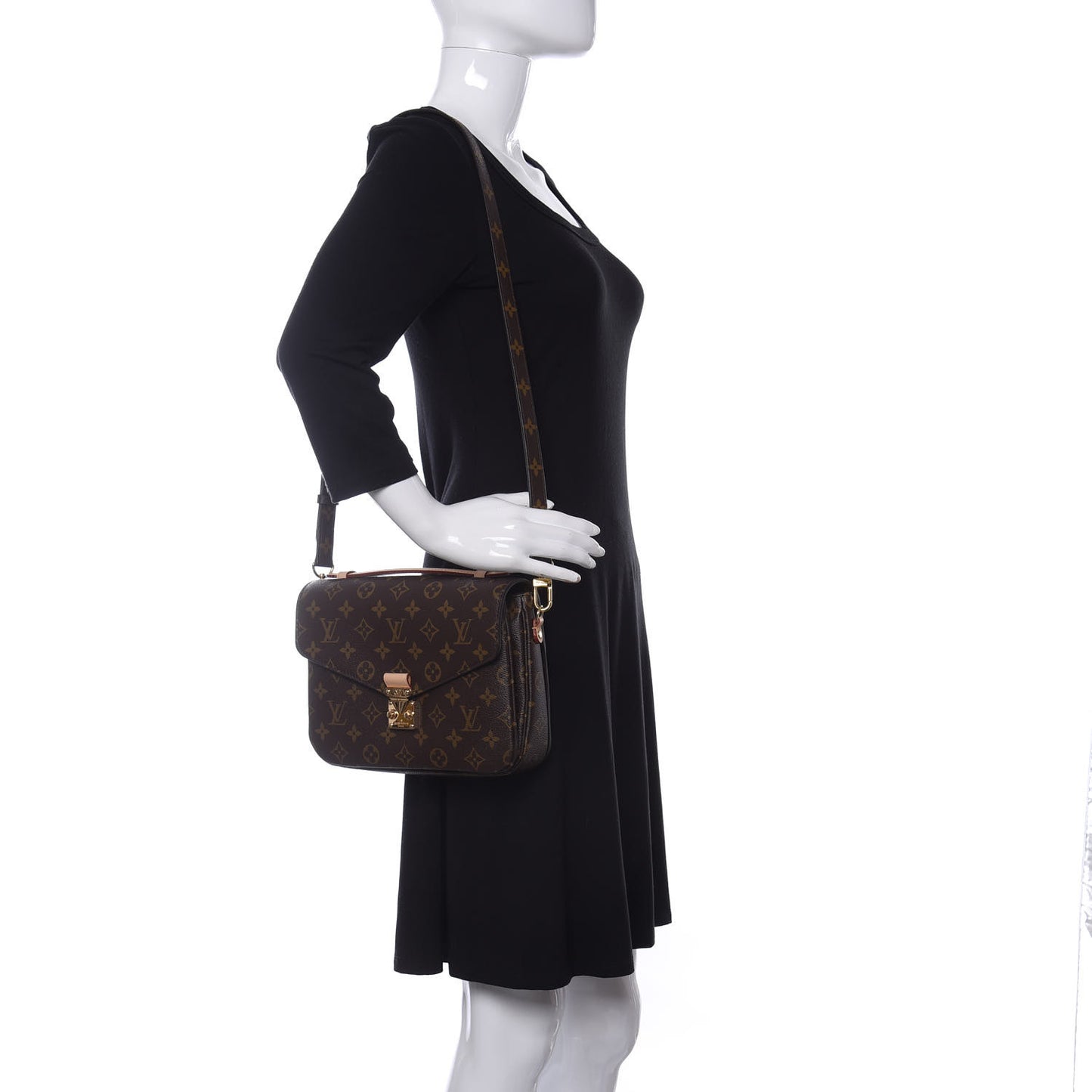 Monogram Pochette Metis