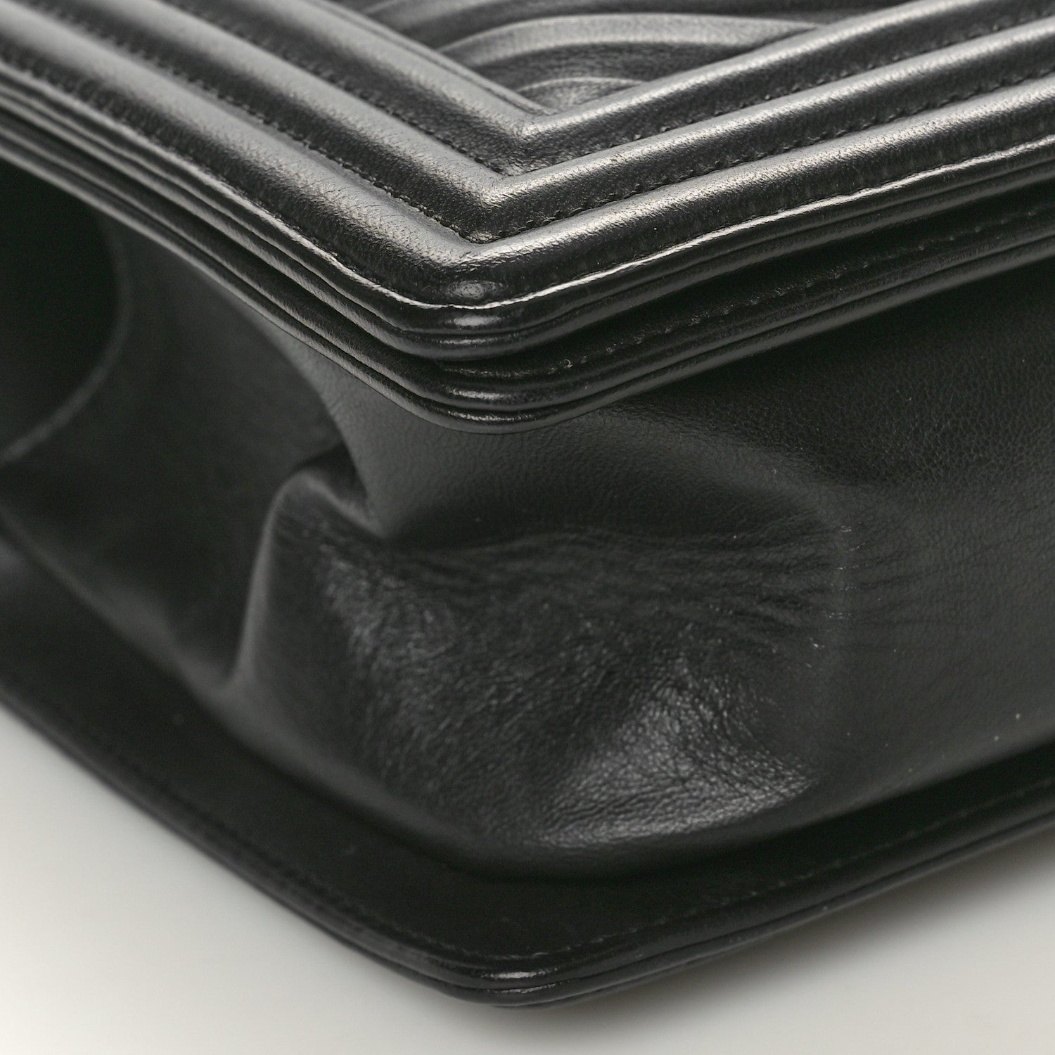Chanel Lambskin Pleated Medium Boy Flap Black 8 of 10