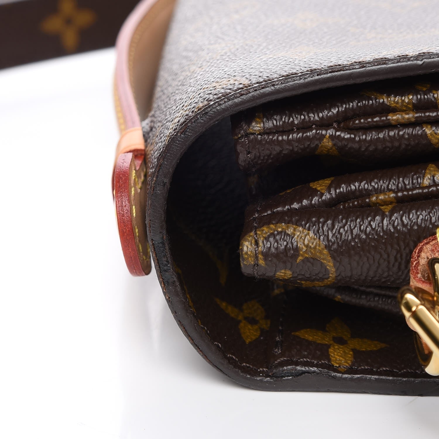 Louis Vuitton Monogram Pochette Metis 14 of 15