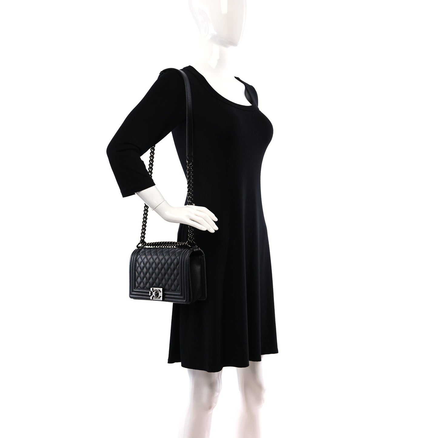 Caviar Quilted Medium Boy Flap So Black