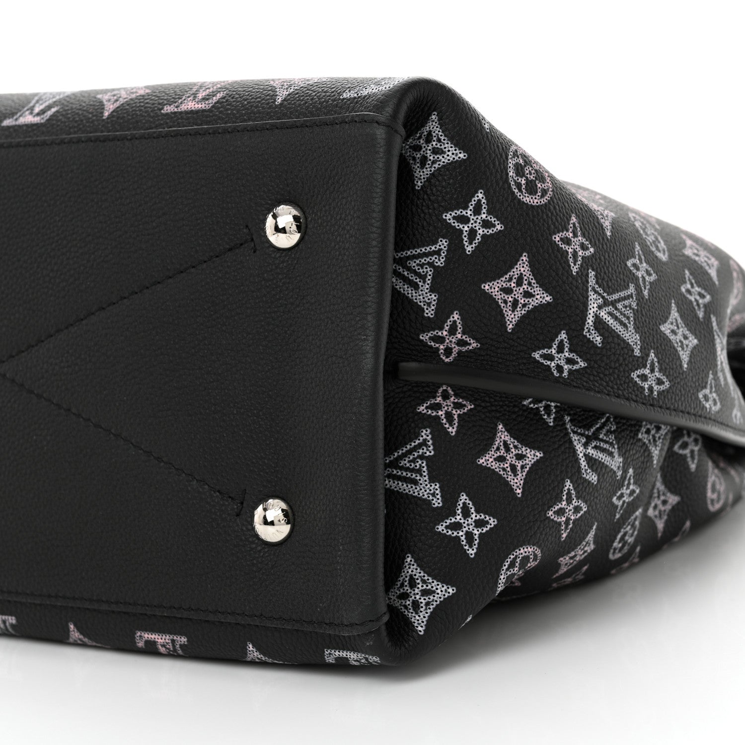 Louis Vuitton Mahina Carmel Hobo PM Black 9 of 9