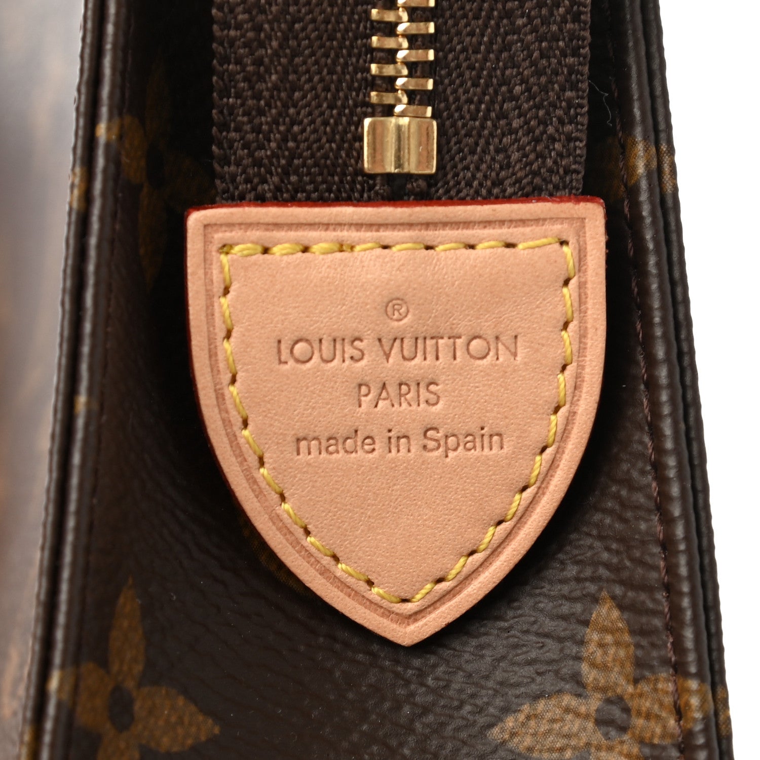 Louis Vuitton Monogram Toiletry Pouch 19 6 of 9