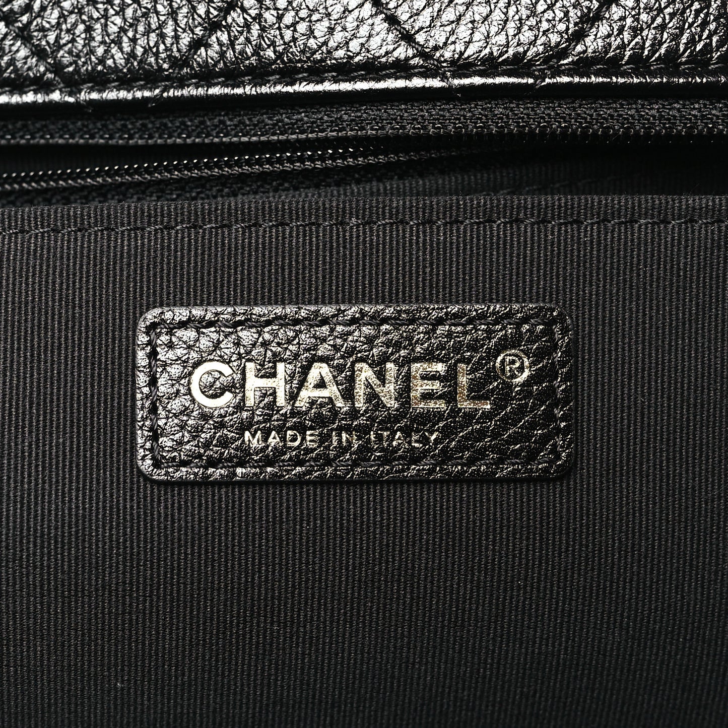 Caviar Quilted XXL Travel Flap Bag Black