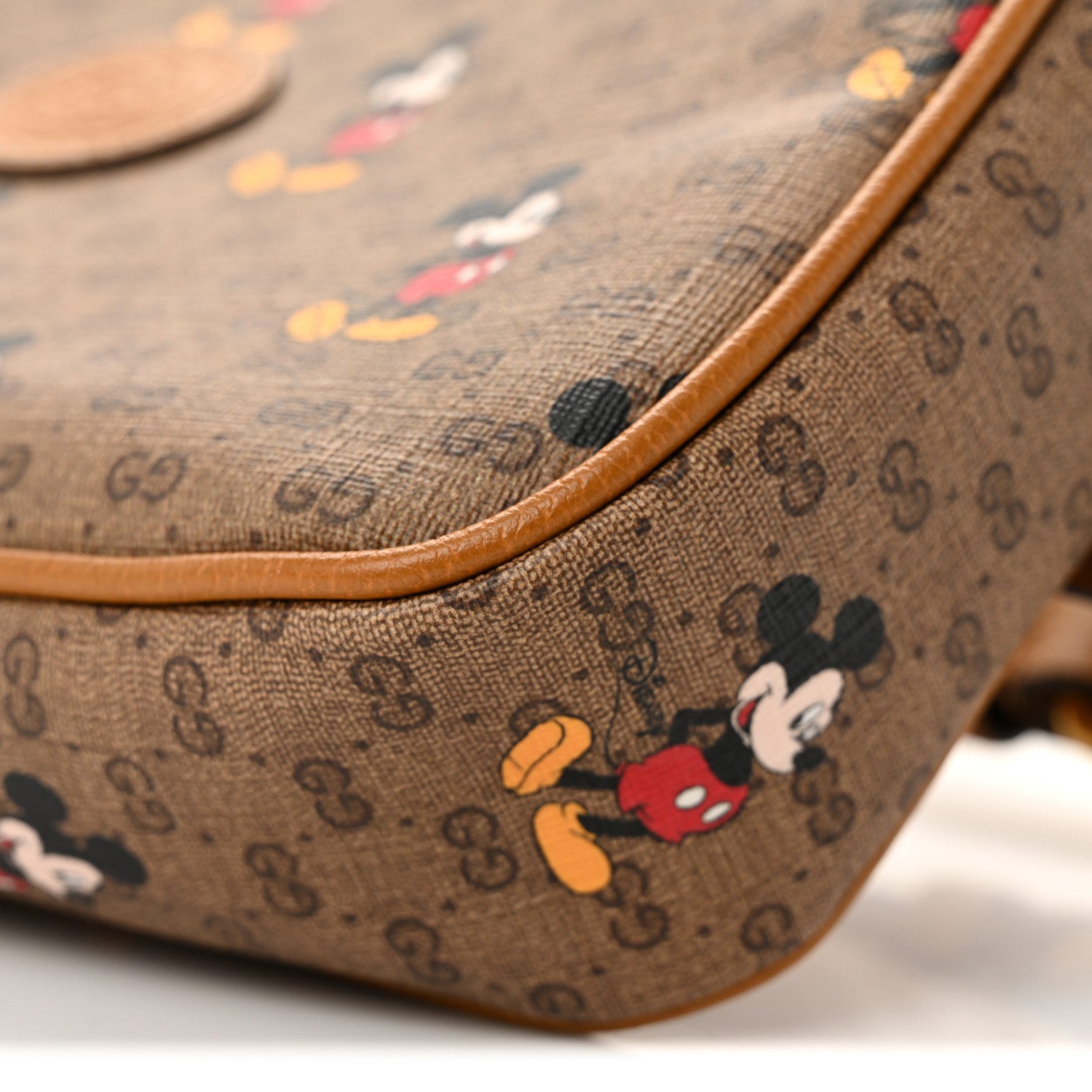 Gucci X DISNEY Mini Vintage GG Supreme Monogram Mickey Mouse Small Belt Bag 85 34 Beige Vintage Sun Oil 9 of 10