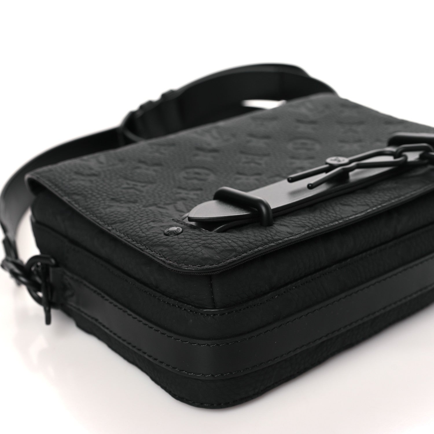 Louis Vuitton Taurillon Monogram Steamer Messenger Black 6 of 8