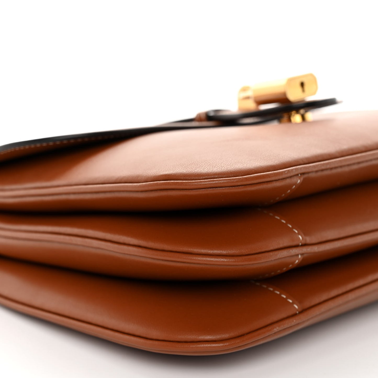 Smooth Calfskin Medium Tabou Tan