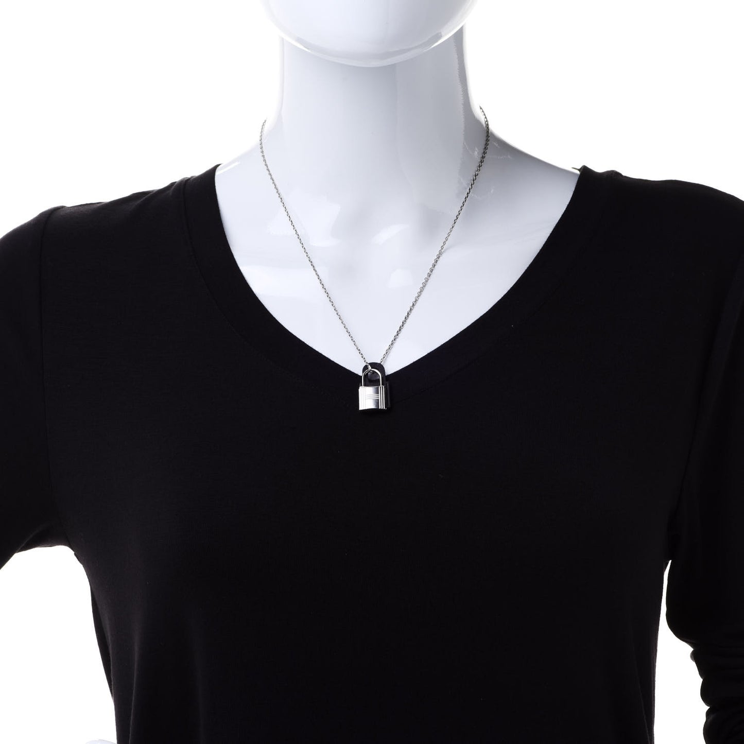 Swift O'Kelly Pendant Necklace Black