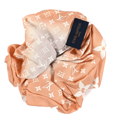 Louis Vuitton Silk By The Pool Trop Chou Scrunchy Brume 2 of 4
